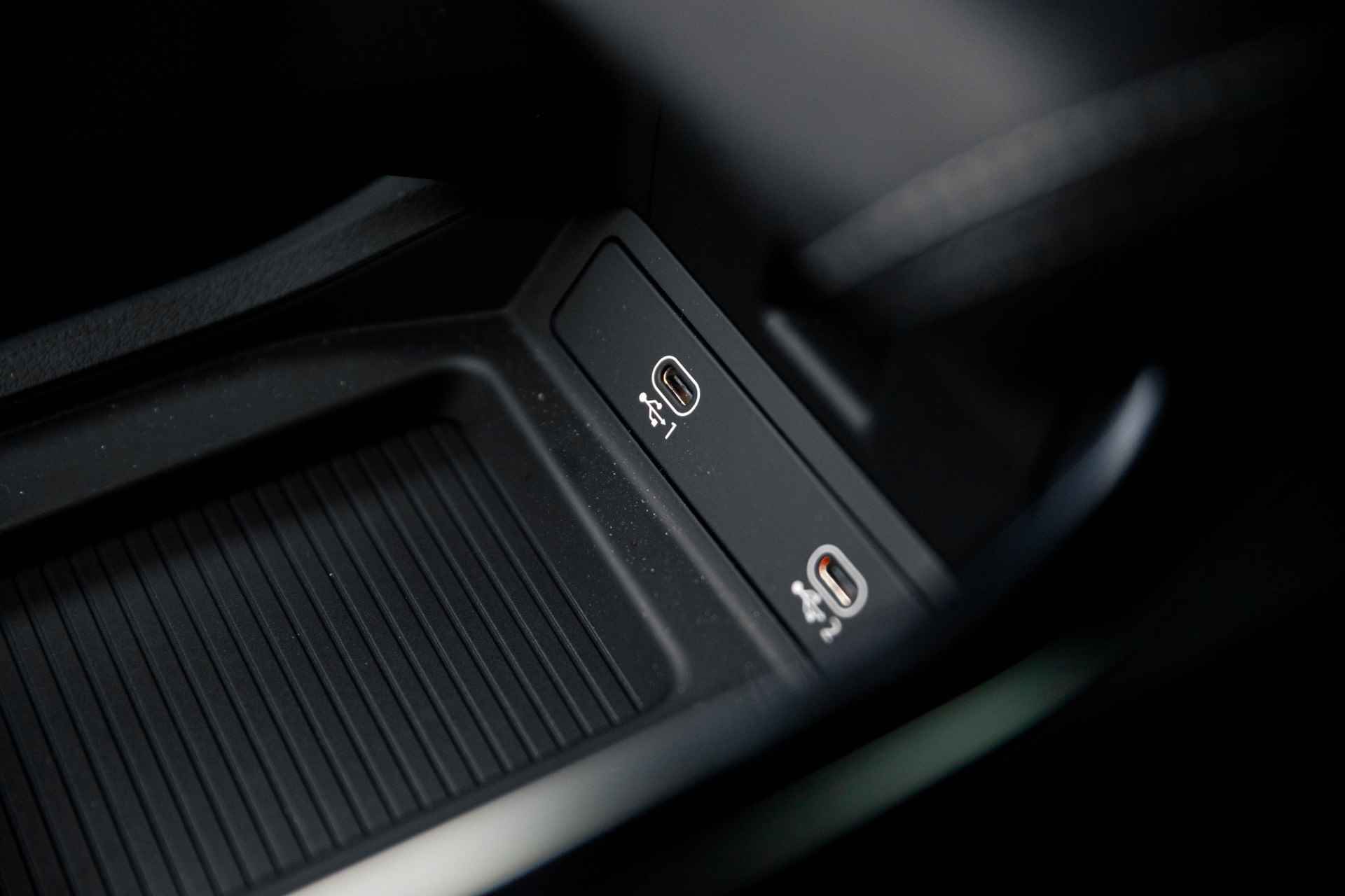 Audi e-tron 55 quattro S edition 95 kWh | Luchtvering | Achteruitrijcamera | - 54/71