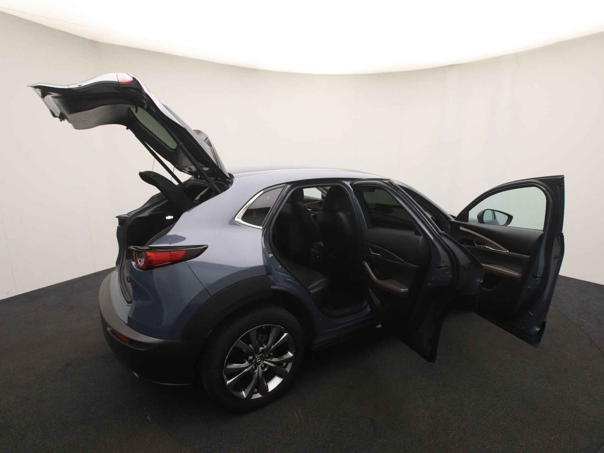 Mazda CX-30 2.0 SkyActiv-X Luxury i-Activesense automaat met Sunroof : dealer onderhouden - 11/49