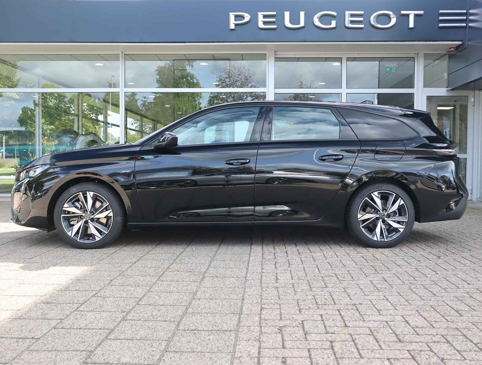 PEUGEOT 308  Active Pack Business HYbrid 180pk e-EAT8 Automaat, Rijklaarprijs, Navigatie 7,4 kW Lader LED verlichting - 3/60