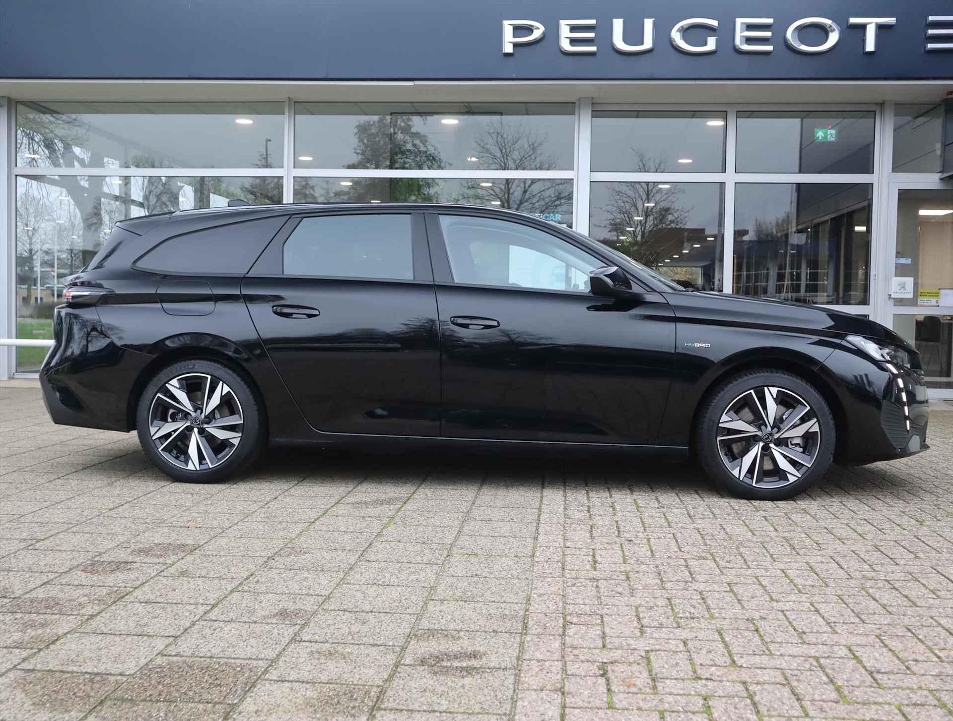 PEUGEOT 308 Sw New  Active Pack Business HYbrid 180pk e-EAT8 Automaat, Rijklaarprijs, Navigatie 7,4 kW Lader LED verlichting - 4/63