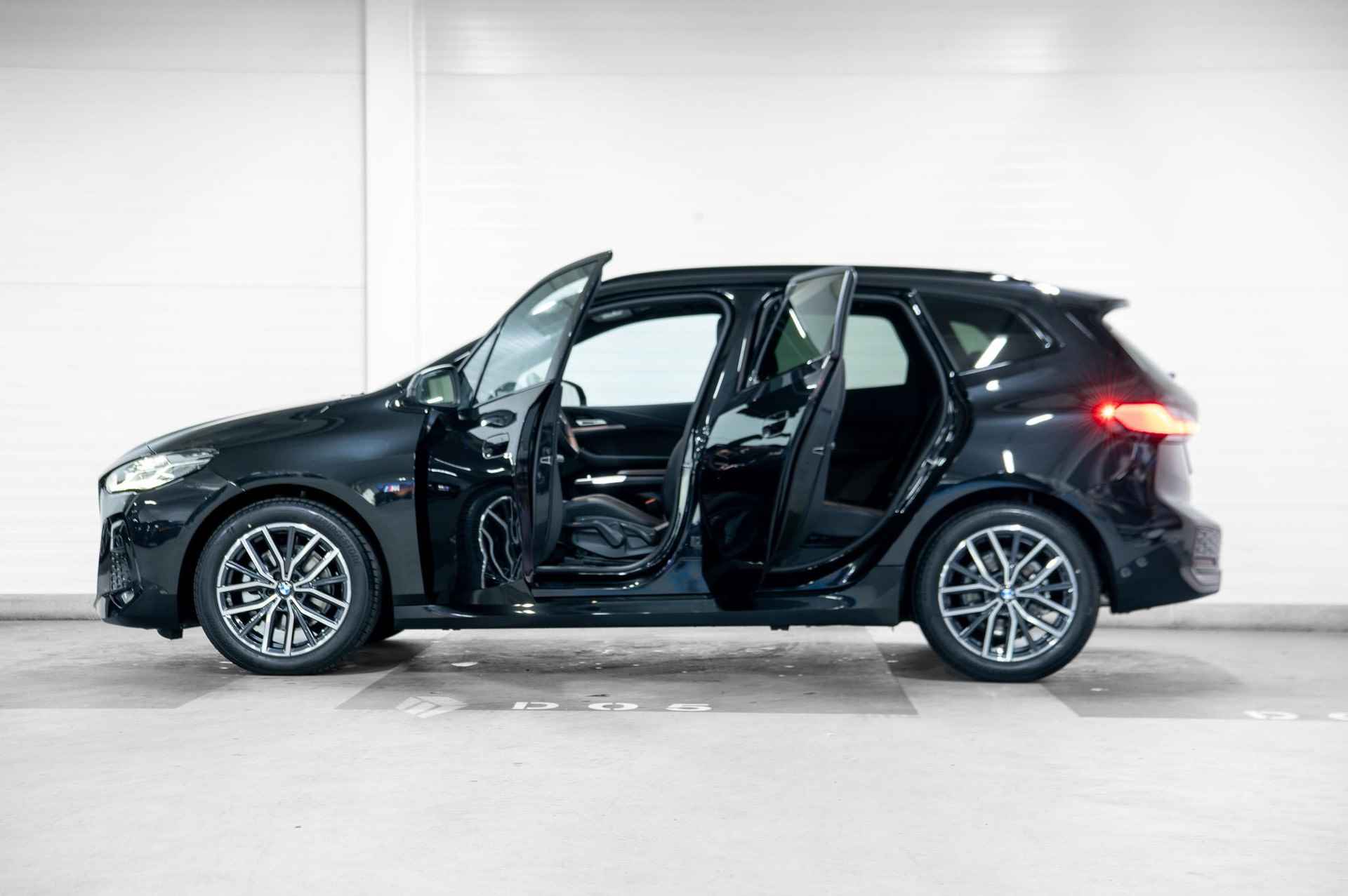 BMW 2 Serie Active Tourer 218i | M-Sport | Travel Pack | Premium Pack | Panoramadak - 3/22