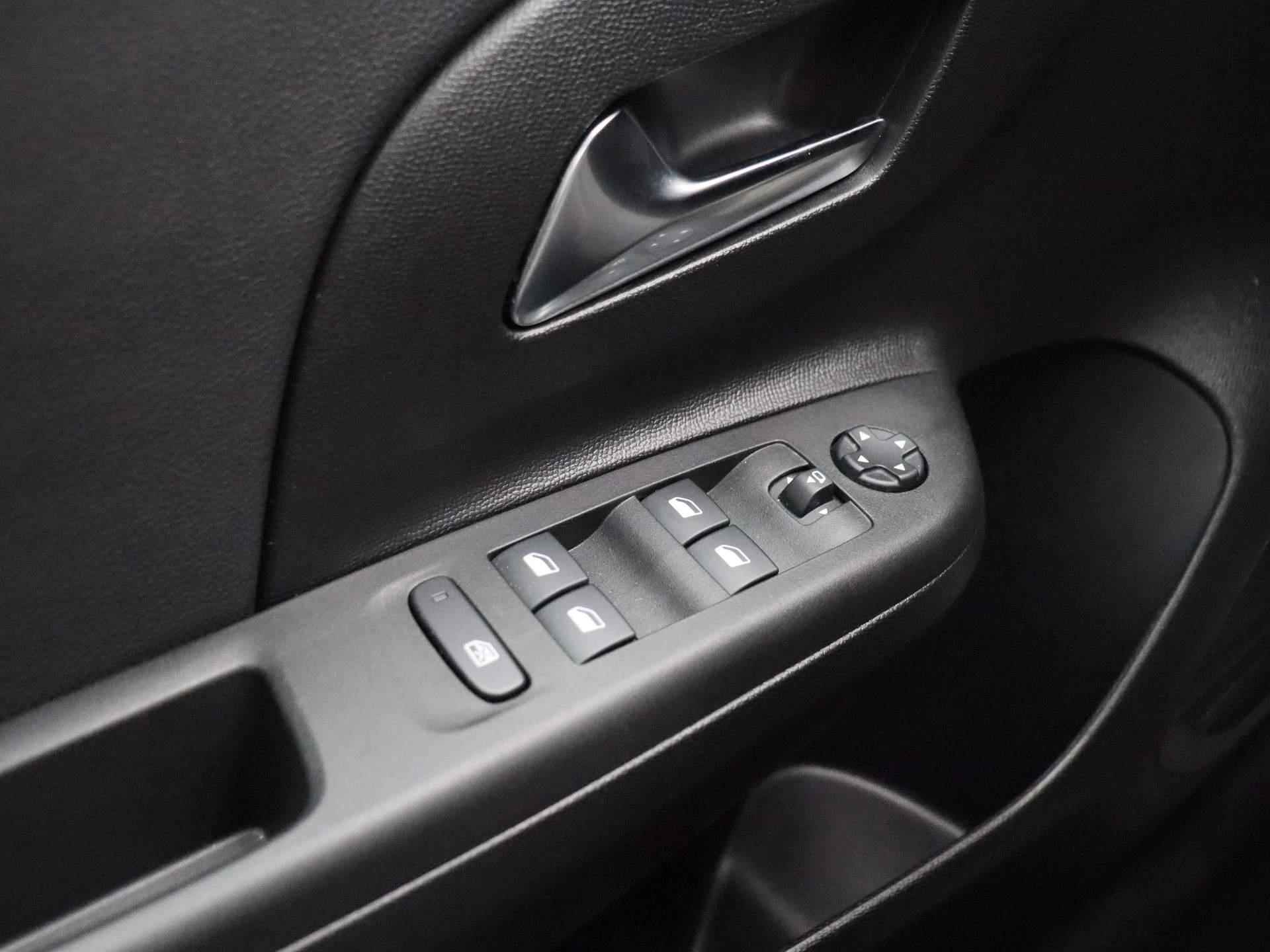 Opel Corsa-e Elegance 50 kWh | Navigatie | Camera | Parkeersensoren - 26/44