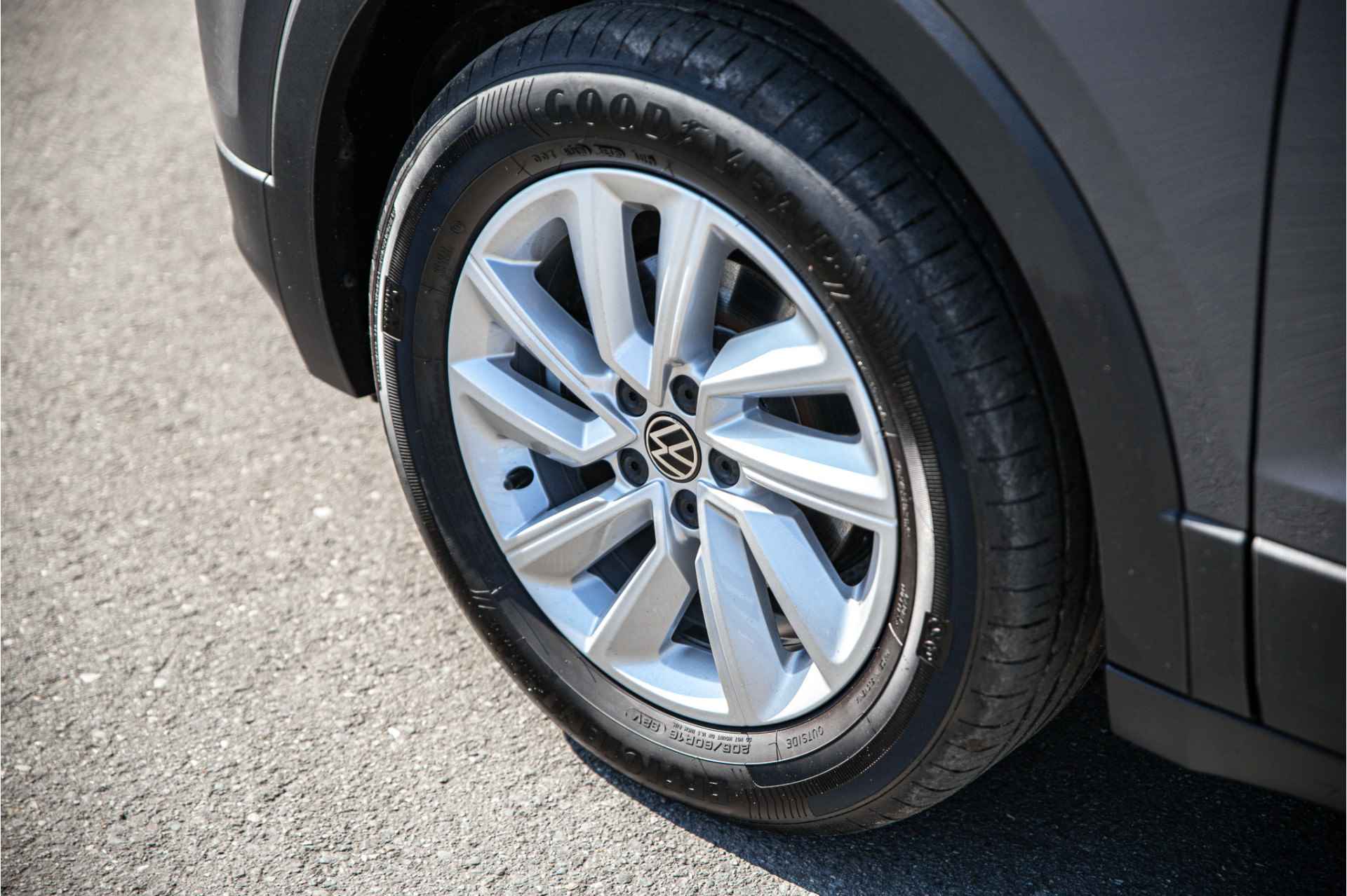 Volkswagen T-Cross 1.0 TSI Life | Carplay | Adapt.Cruise | Airconditioning - 8/29