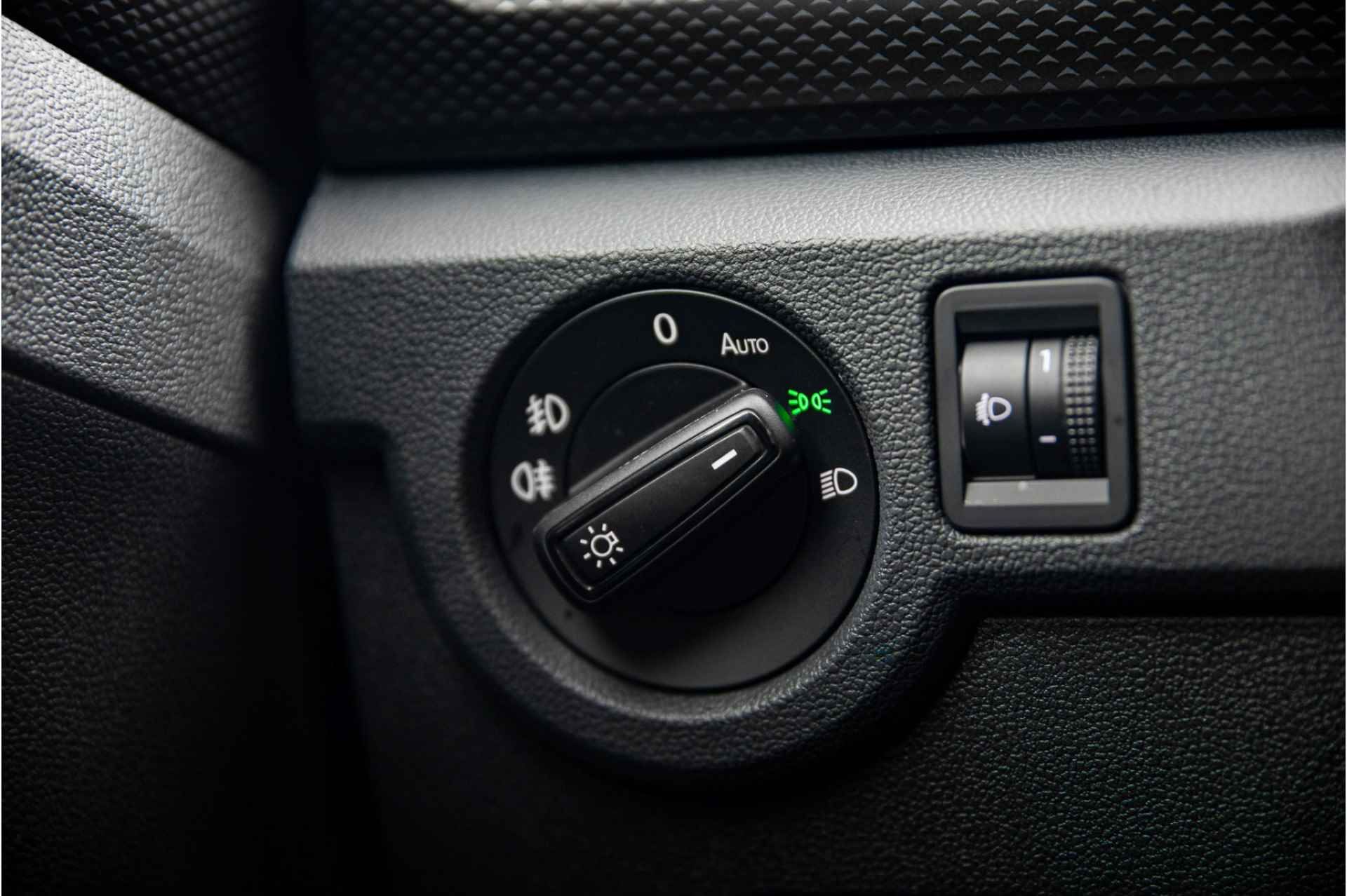 Volkswagen T-Cross 1.0 TSI Life | Carplay | Adapt.Cruise | Airconditioning - 21/29