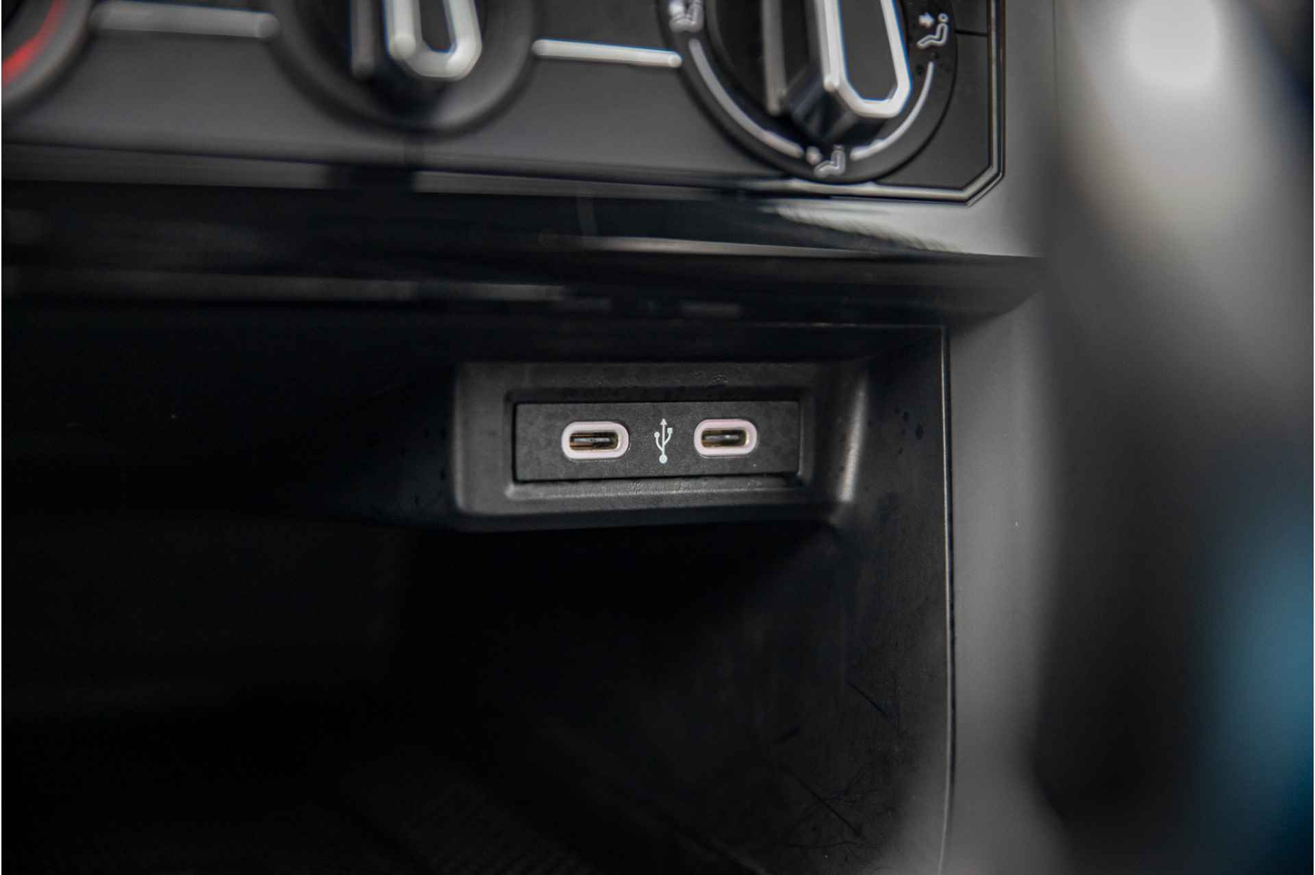 Volkswagen T-Cross 1.0 TSI Life | Carplay | Adapt.Cruise | Airconditioning - 25/29