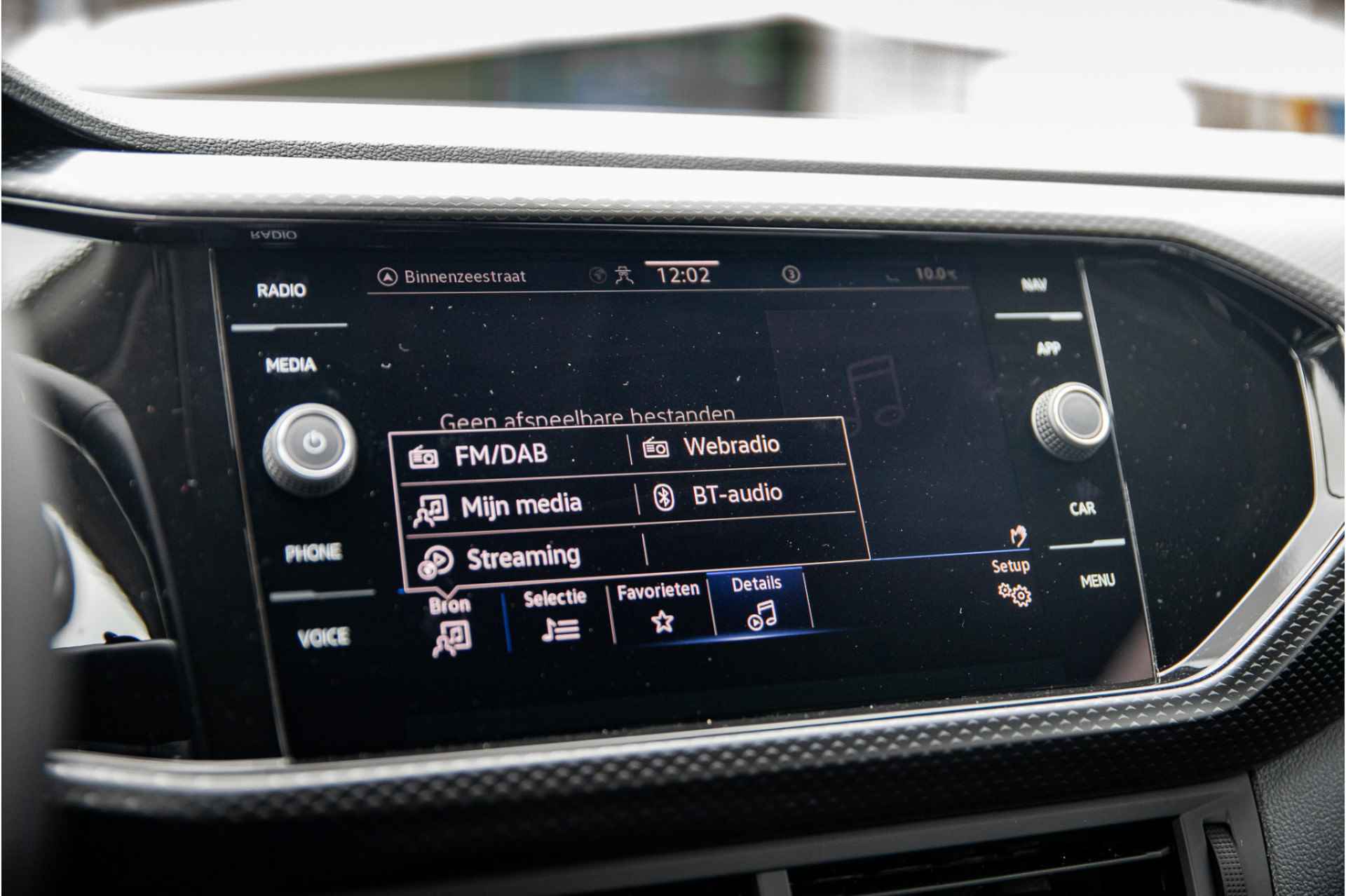 Volkswagen T-Cross 1.0 TSI Life | Carplay | Adapt.Cruise | Airconditioning - 27/29