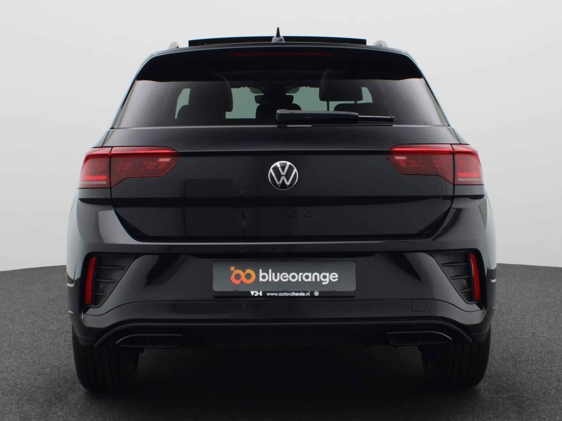 Volkswagen T-Roc 1.5 TSI R-Line Business 150PK DSG Black Style, LED-Matrix, keyless entry & start, pano-schuifdak, achteruitrijcamera, Travel Assist, 18" LM Velgen - 11/49