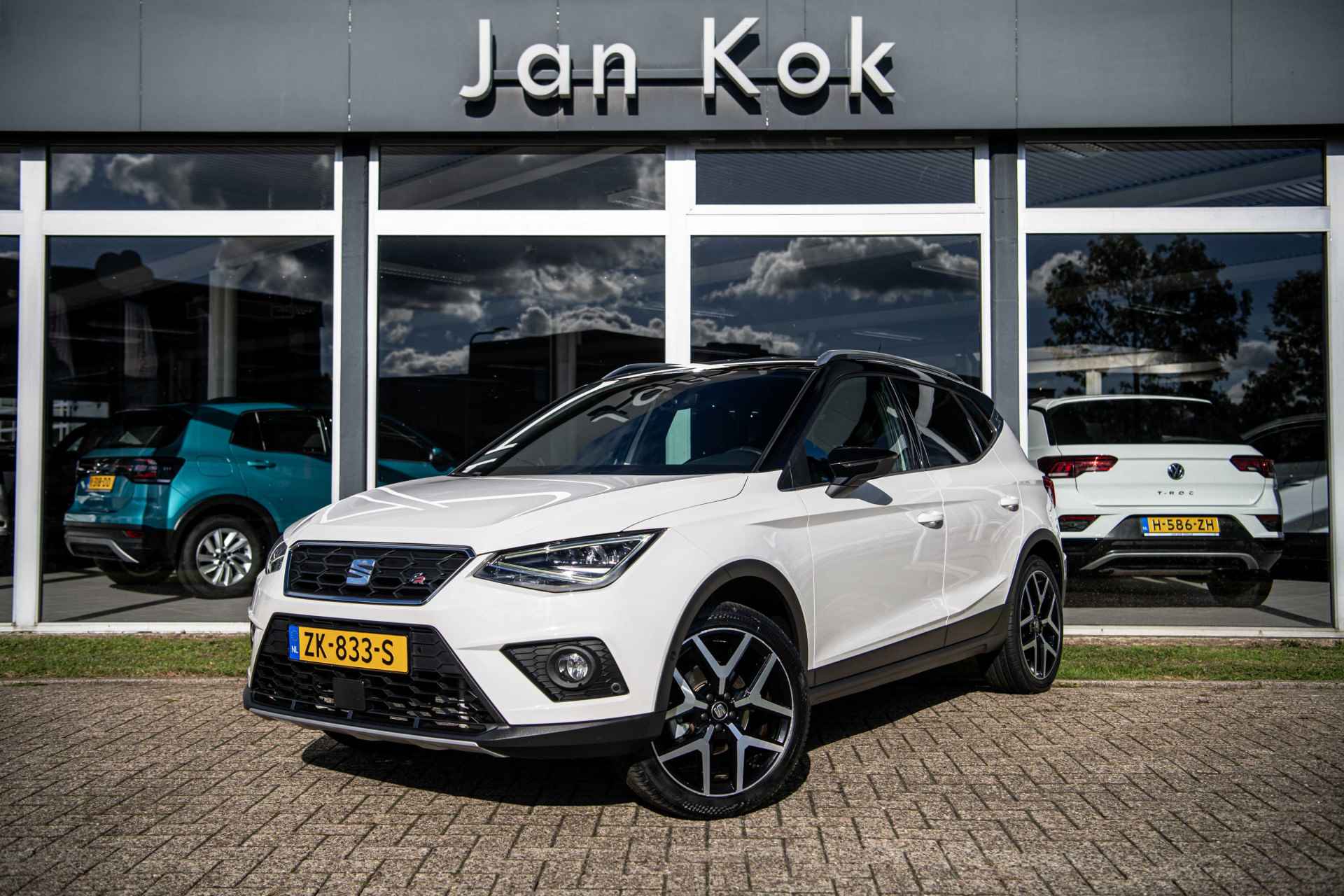 Seat Arona