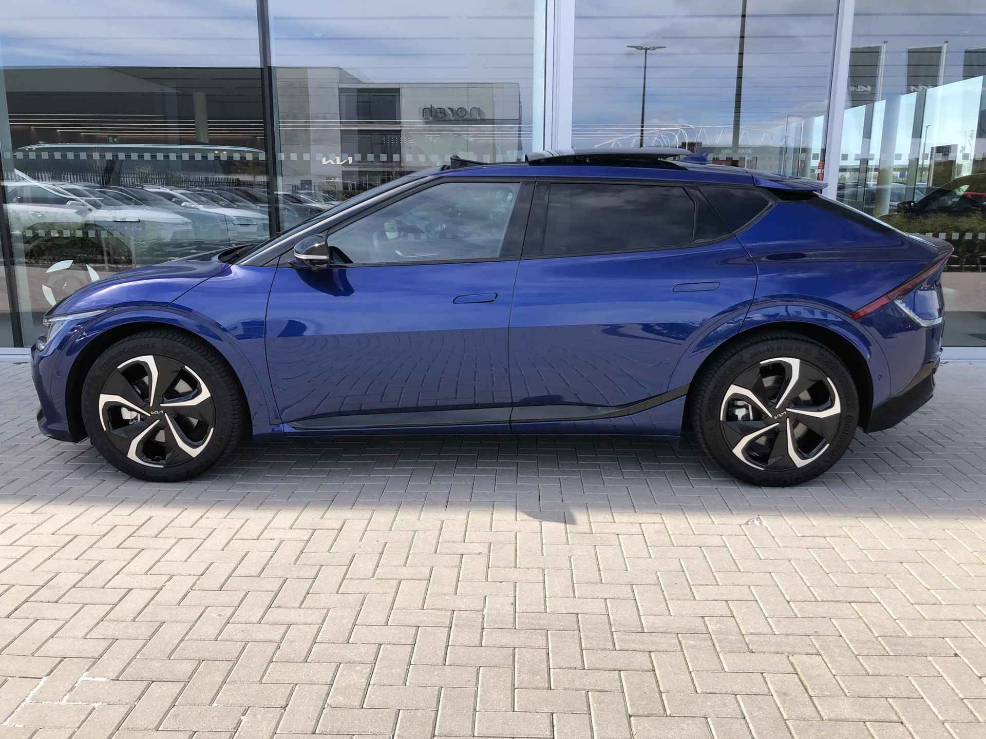 Kia EV6 GT-Line AWD 77.4 kWh | Schuif-/ kanteldak | El. Stoelen | Leder/Alcantara | Meridian Surround | Ad. Cruise | Stoel/stuurverw. | PDC V+A | 20 inch LMV - 2/40