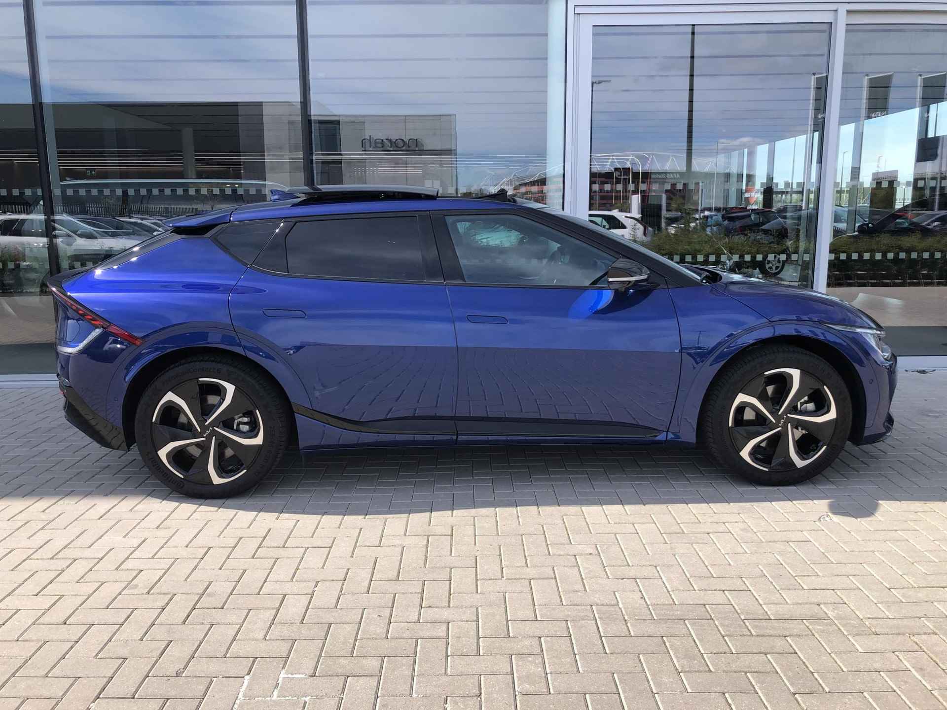 Kia EV6 GT-Line AWD 77.4 kWh | Schuif-/ kanteldak | El. Stoelen | Leder/Alcantara | Meridian Surround | Ad. Cruise | Stoel/stuurverw. | PDC V+A | 20 inch LMV - 8/40