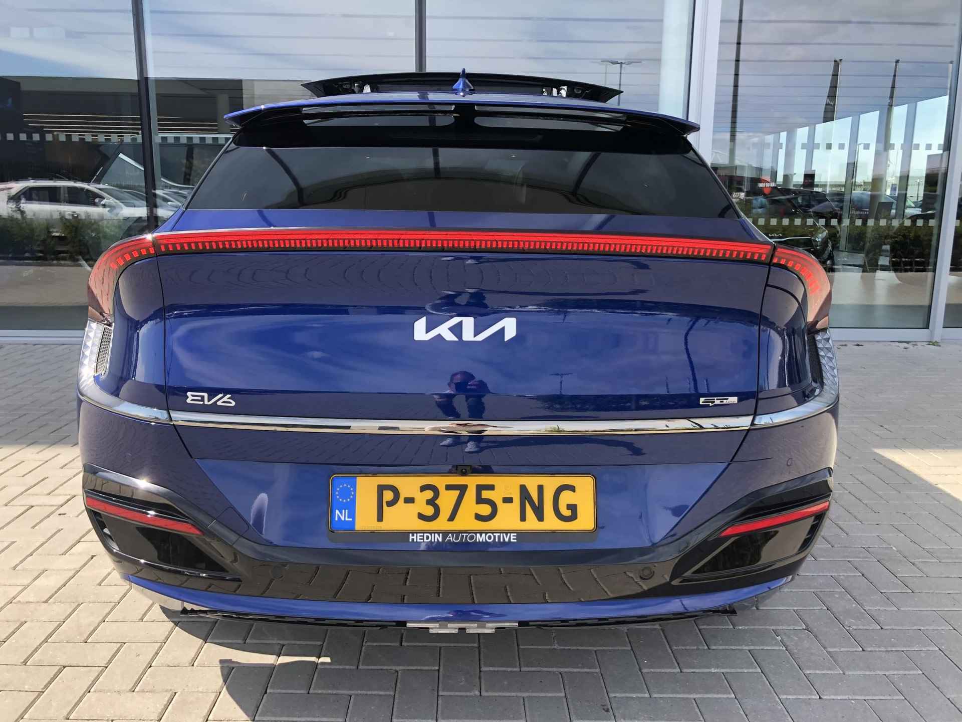 Kia EV6 GT-Line AWD 77.4 kWh | Schuif-/ kanteldak | El. Stoelen | Leder/Alcantara | Meridian Surround | Ad. Cruise | Stoel/stuurverw. | PDC V+A | 20 inch LMV - 5/40