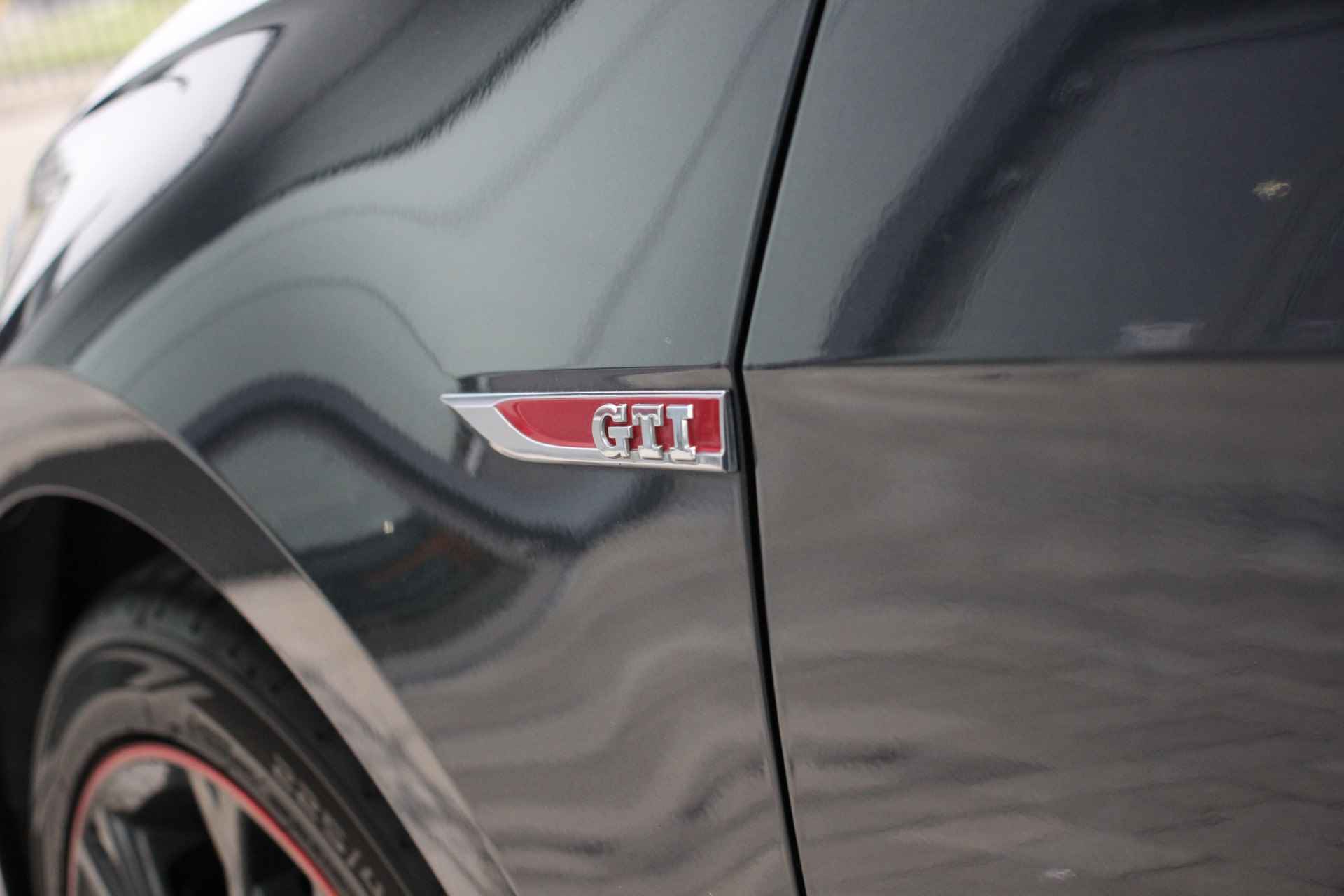 Volkswagen Golf 2.0 TSI GTI | Pano. | Dynaudio - 19/34