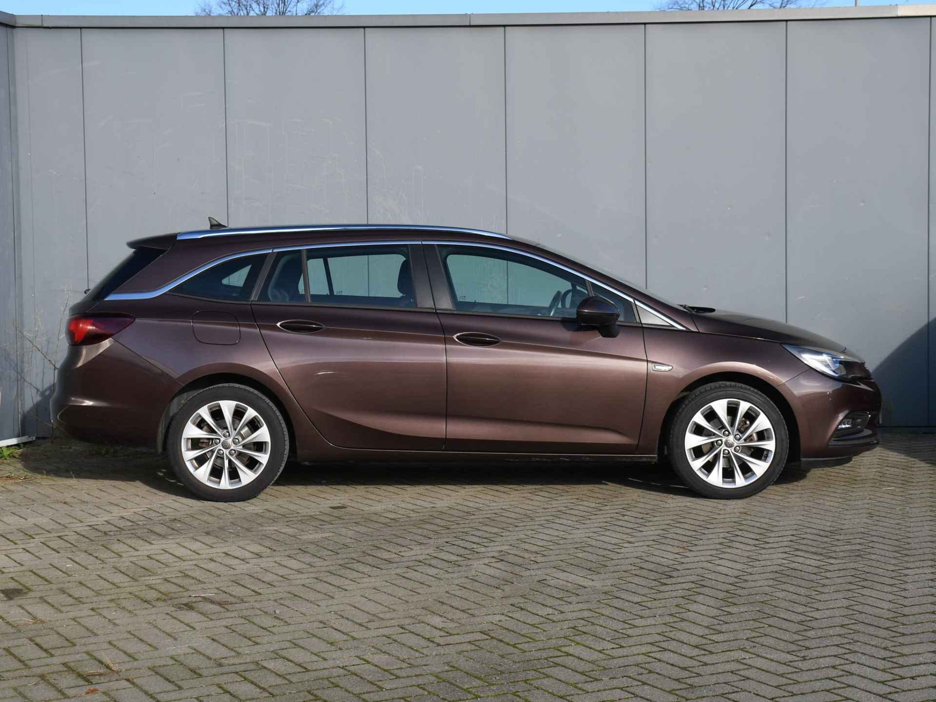 Opel Astra Sports Tourer Edition 1.4 Turbo 150pk 100% OPEL ONDERHOUDEN | CRUISE.C | PDC + CAM. | 16''LM | DAB | NAVI - 3/32