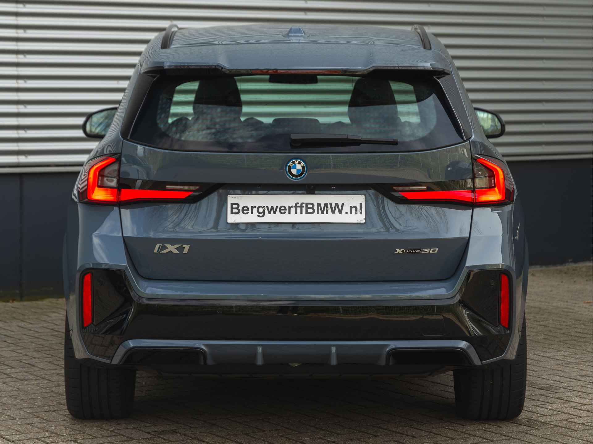 BMW iX1 xDrive30 M-Sport - Trekhaak - Driving Ass - Camera - Adapt. LED - 5/40