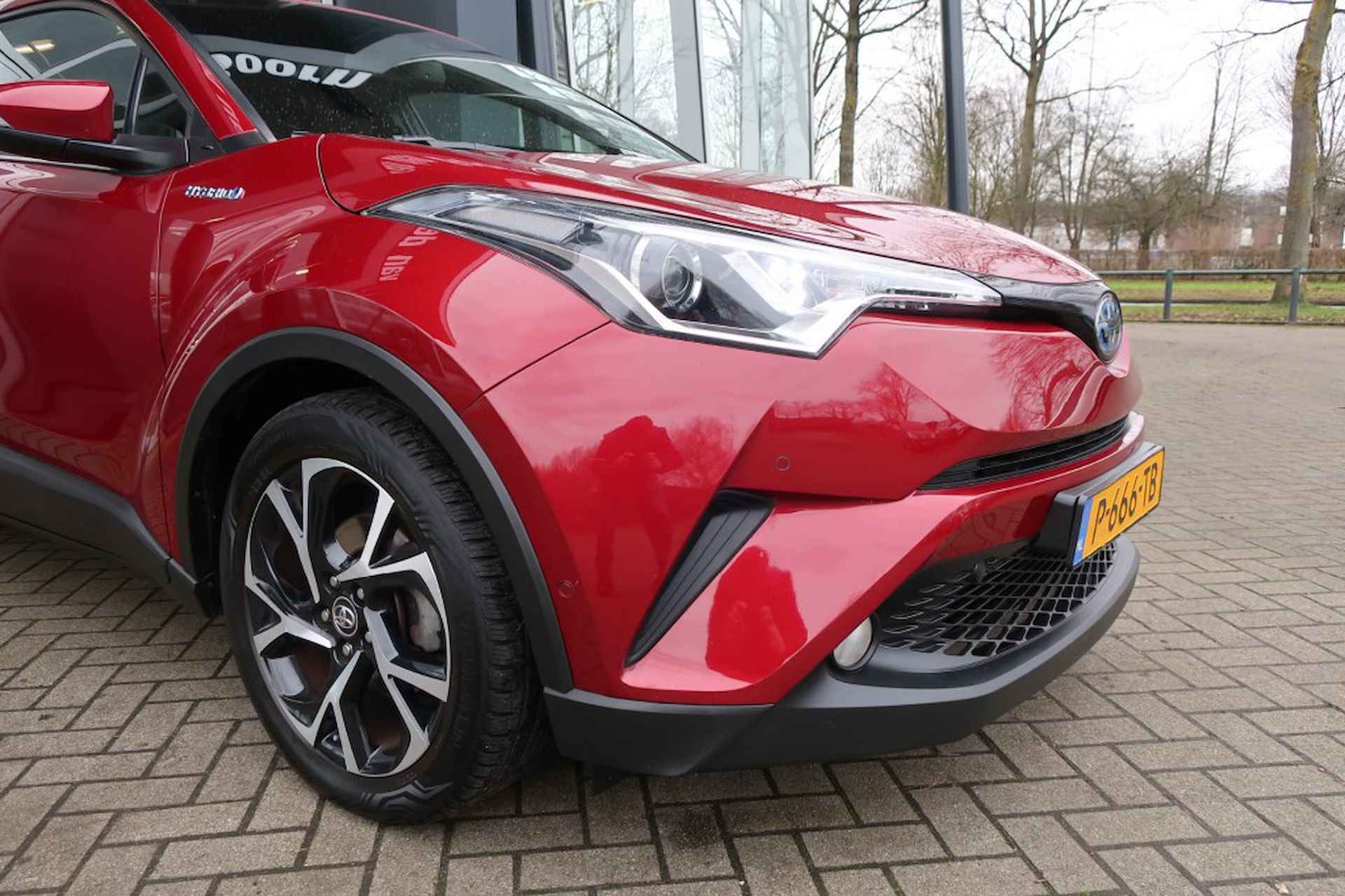 TOYOTA C-hr 1.8 HYBRID TEAM D, Afn. Trekhaak, Navi, Clima, PDC, etc. - 12/32