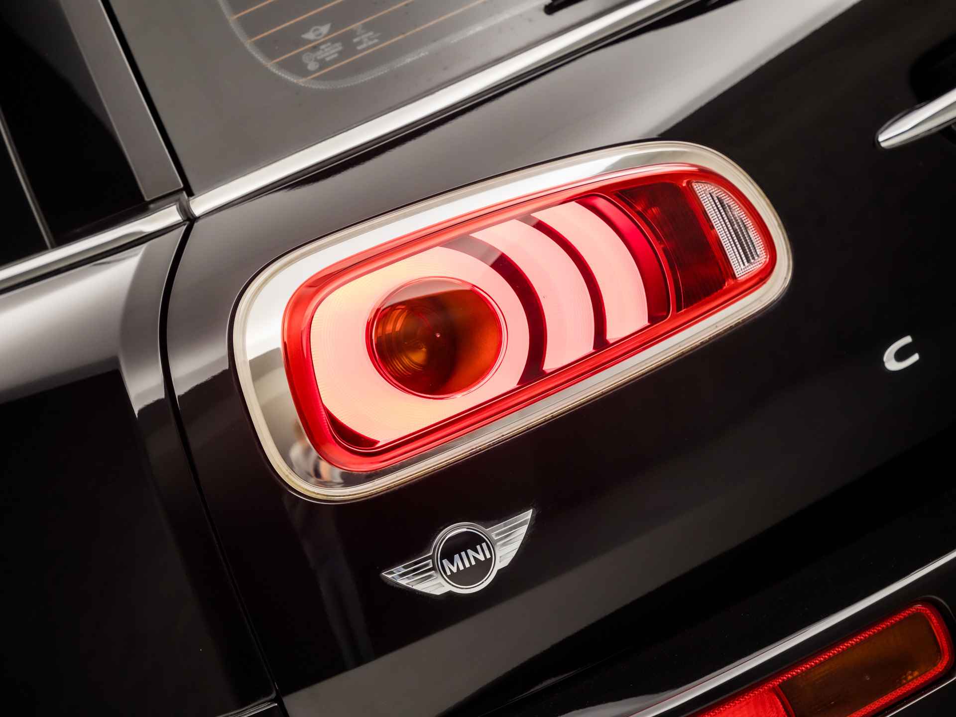 MINI Clubman 2.0 Cooper S Chili Sport 192Pk (PANORAMADAK, GROOT NAVI, STOELVERWARMING, LEDEREN SPORTSTOELEN, JCW SPORTSTUUR, HARMAN/KARDON, GETINT GLAS, LED KOPLAMPEN, CRUISE, NIEUWSTAAT) - 30/41