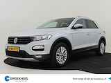 Volkswagen T-Roc 1.5 TSI Style 150PK | 1e eigenaar | 100% dealeronderhouden | Adaptief cruise control | Navigatie | App connect | Parkeersensoren