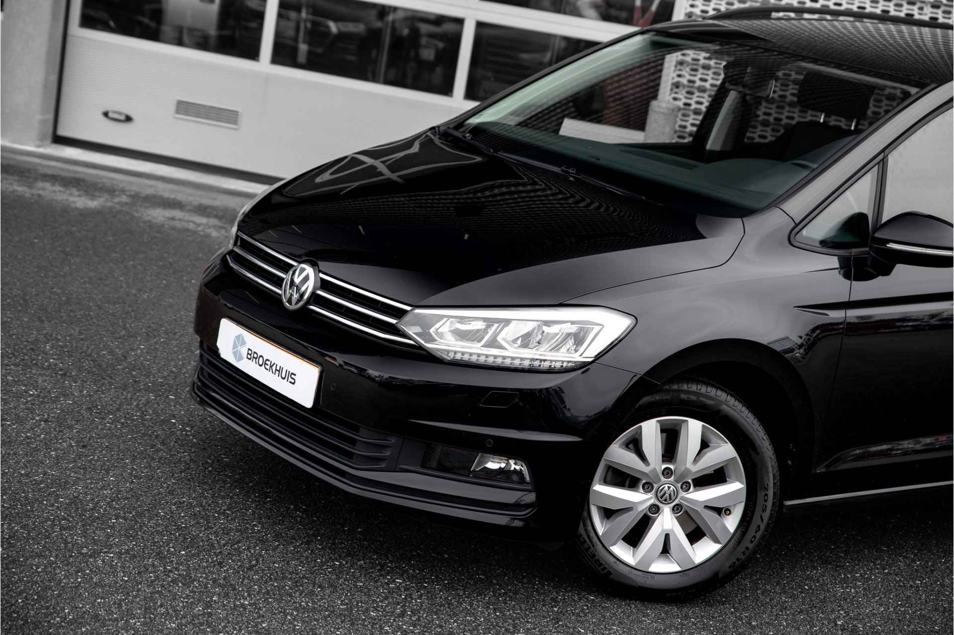 Volkswagen Touran Comfortline 1.4 110 kW / 150 pk TSI DSG | 7 seats | PDC | - 5/25