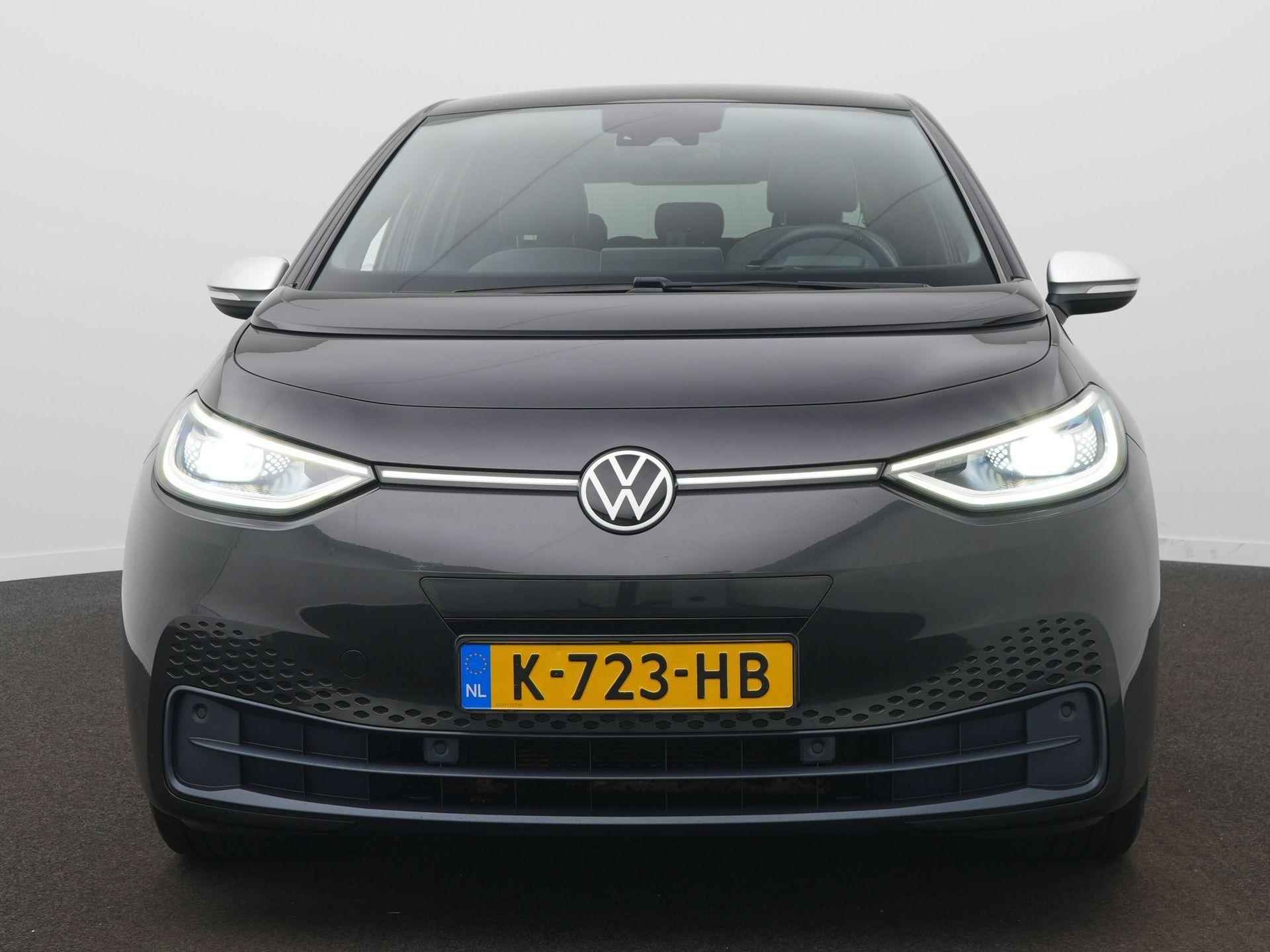 Volkswagen ID.3 First Plus 58 kWh / IQ-Light / Camera / Adap. Cruise / 19 Inch - 2/57