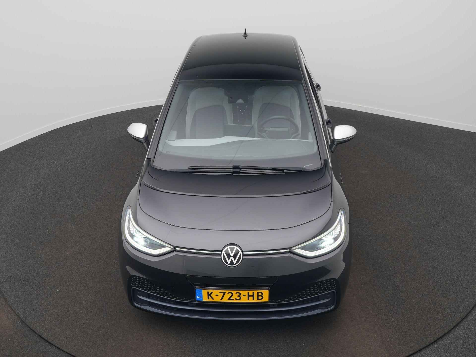 Volkswagen ID.3 First Plus 58 kWh / IQ-Light / Camera / Adap. Cruise / 19 Inch - 11/57