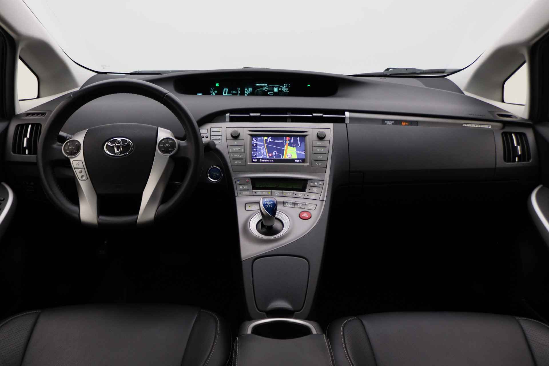 Toyota Prius 1.8 Plug-in Aspiration Automaat Keyless, Leer, Camera, Cruise, Navigatie, LED, Stoelverwarming, PDC, 17'' - 2/42