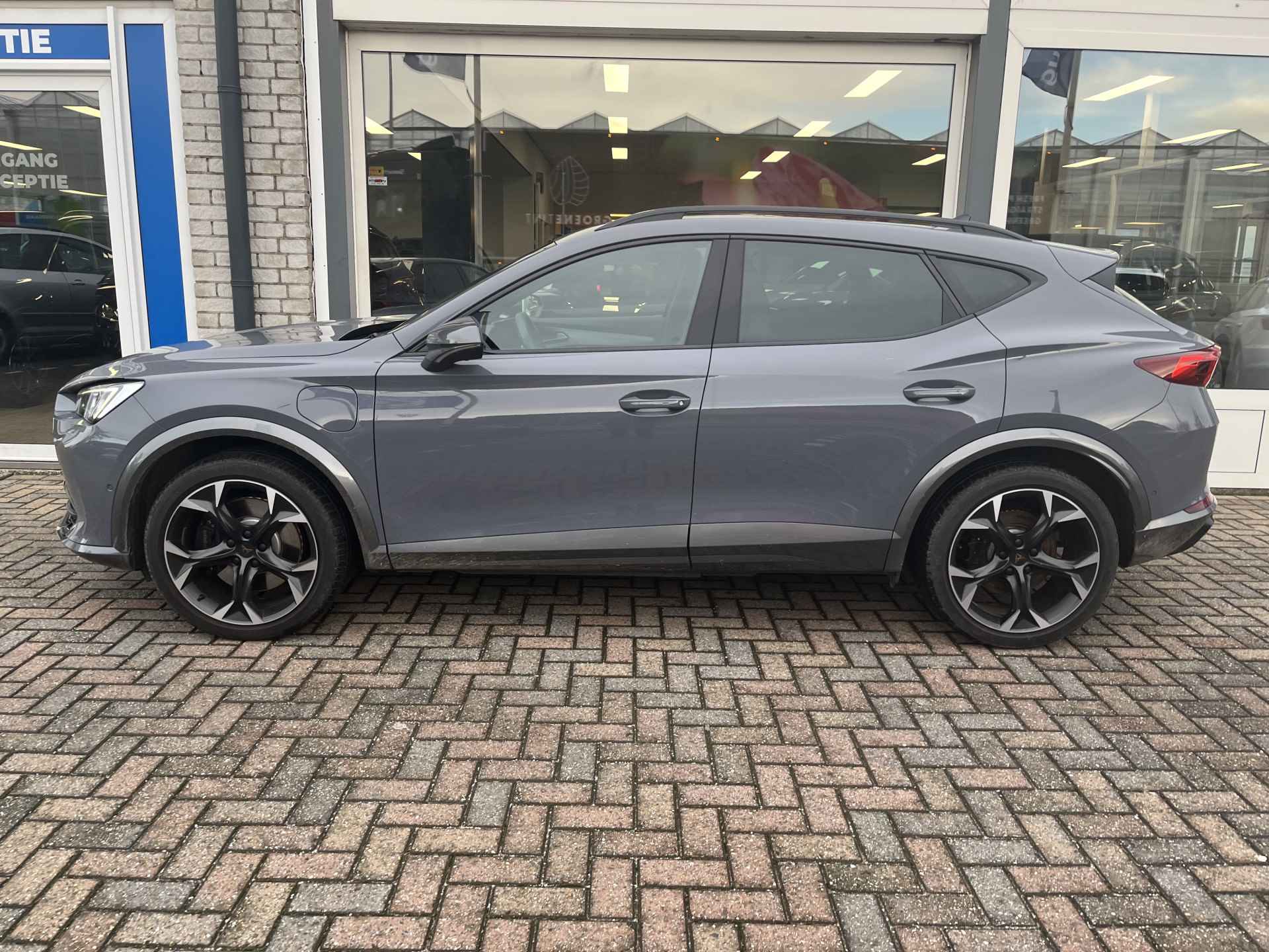 CUPRA Formentor 1.4 e-Hybrid VZ Performance / AUTOMAAT/ 245 PK/ PANO/ TREKHAAK/ CAMERA/ PARK. SENSOREN/ DODE HOEK/ KEYLESS/ MATRIX/ STUURVERWARM./ ADAPT. CRUISE/ APP-CONNECT/ NAVI/ CLIMA/ DAB/ 19" LMV - 3/34