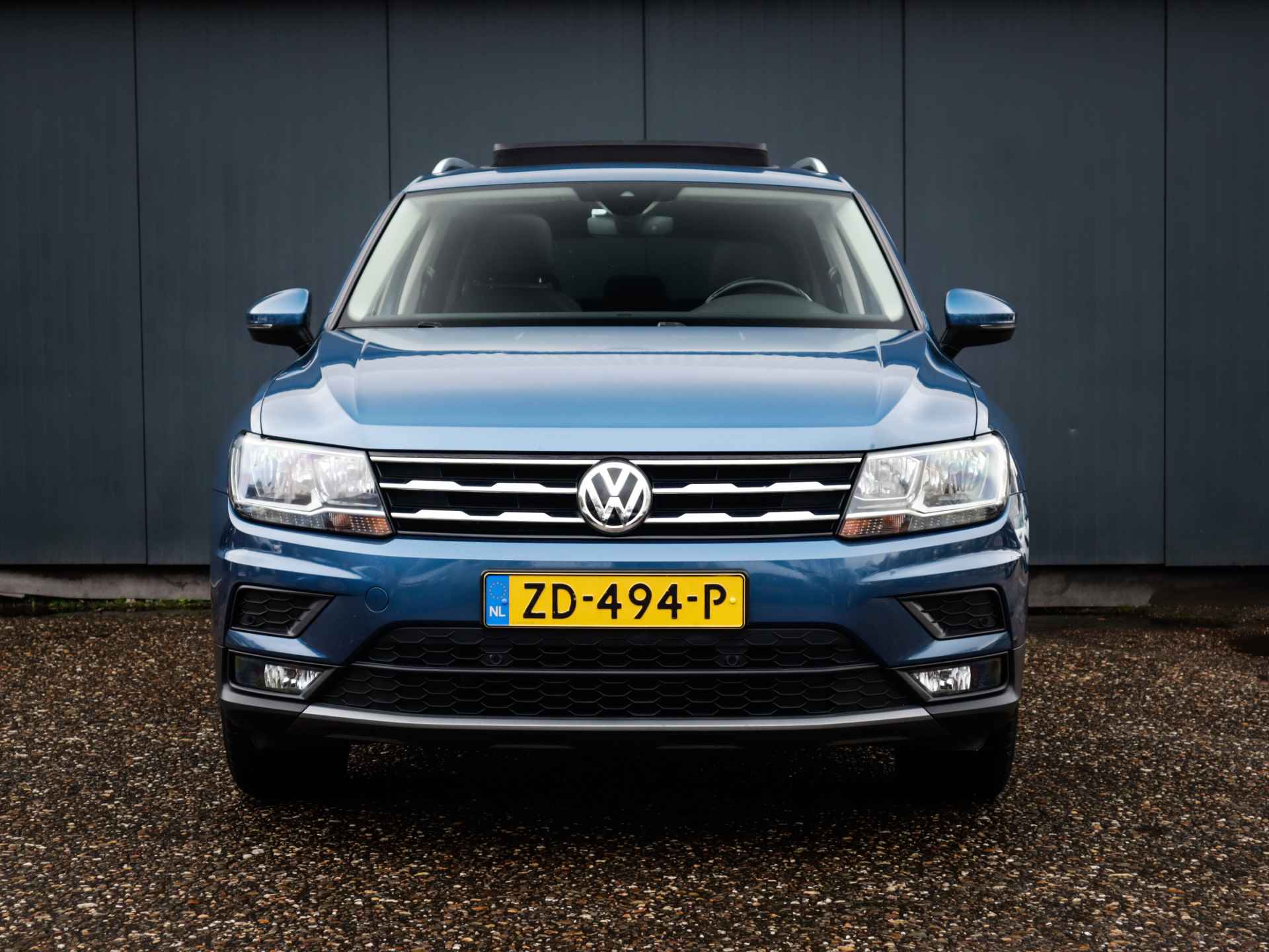 Volkswagen Tiguan Allspace 1.5 TSI Comfortline Business (150 PK) 1e-Eig, V.W.-Dealer-Onderh, 12-Mnd-BOVAG, NL-Auto, Trekhaak, Panorama-Schuifkanteldak,  7-Pers, Alarm-KLasse-3, Massage-Stoelen, Adaptive-Cruisecontrol, Keyless-Entry/Start, Elek.-Klep, Parkeersensoren-V+A, Stoelverwarming, DAB, Licht-Zicht-Pakket, Lm-Velgen-17Inch, Privacy-Glas - 17/52