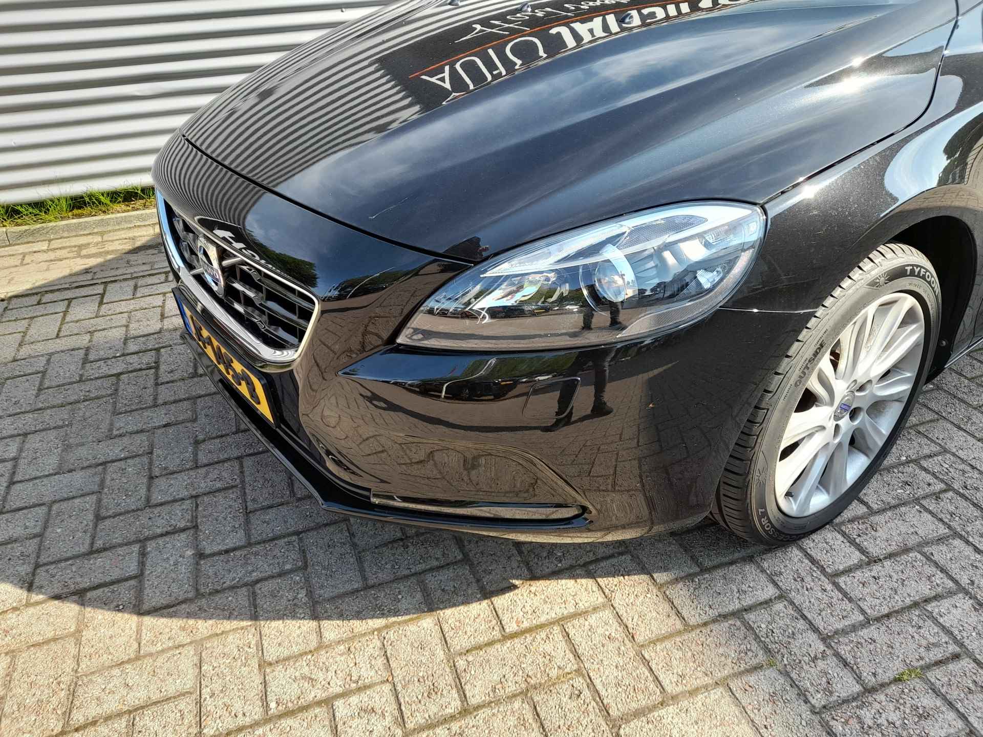 Volvo V40 2.0!! T3 Nordic+ | Clima | Cruise | LM Velgen | Navigatie | Trekhaak | RIJKLAARPRIJS INCL 12 MAANDEN GARANTIE EN BEURT - 8/14