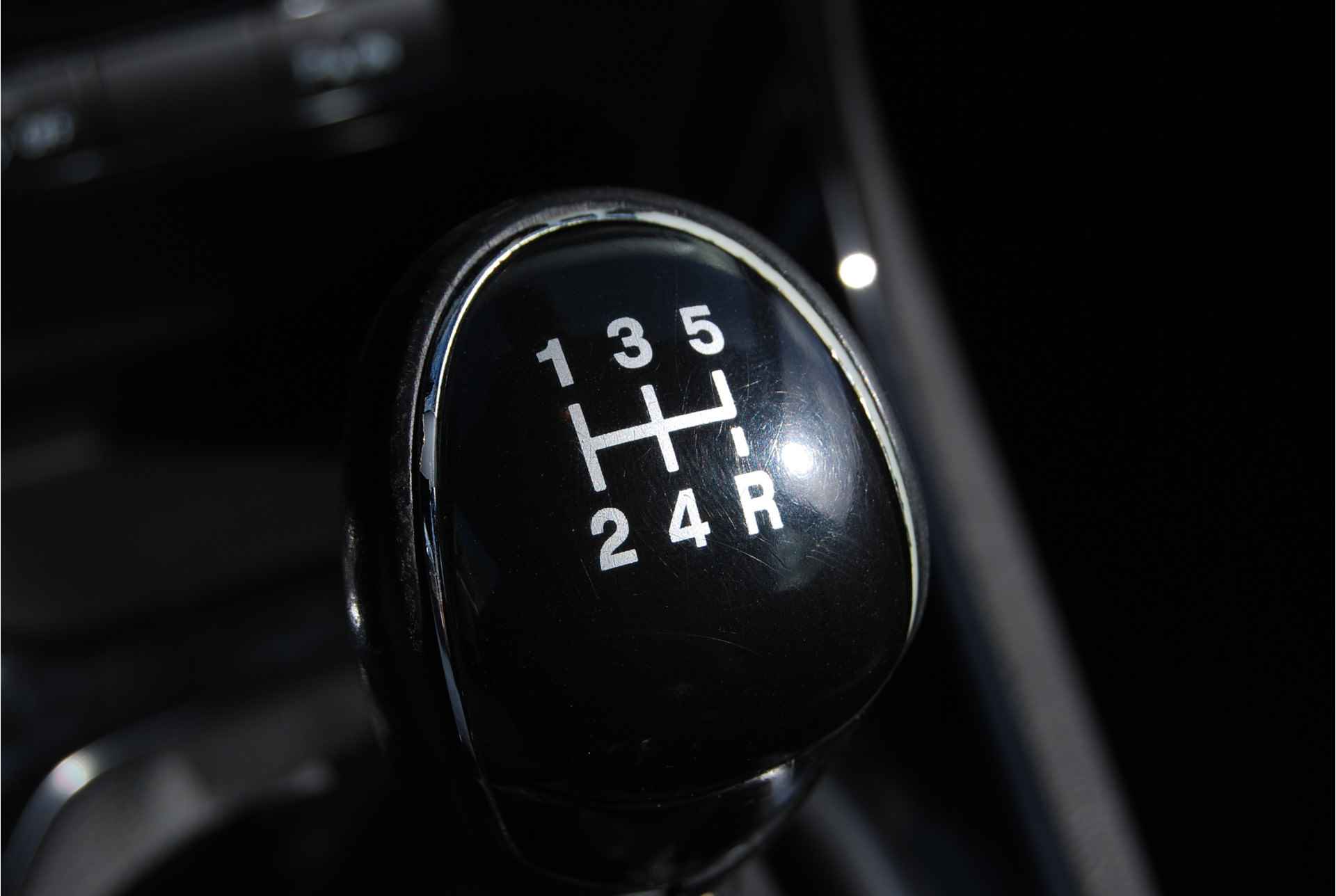 Ford Fiesta 1.0 EcoBoost Titanium NL-AUTO | TREKHAAK | CLIMATE | CRUISE | NAVIGATIE - 25/44
