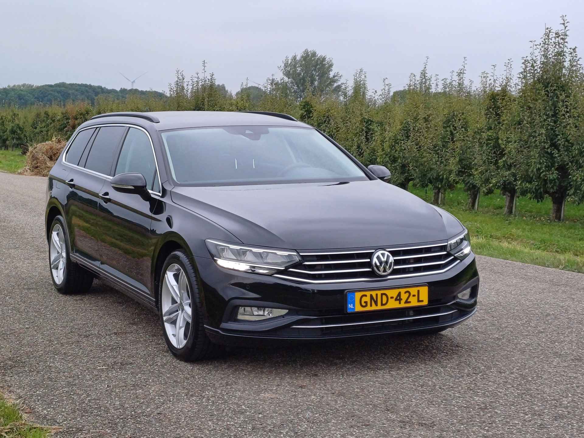 Volkswagen Passat Variant 1.5 TSI Comfort Business | Navi | Cruise | Led | Trekhaak | Carplay | R-stuur - 6/53