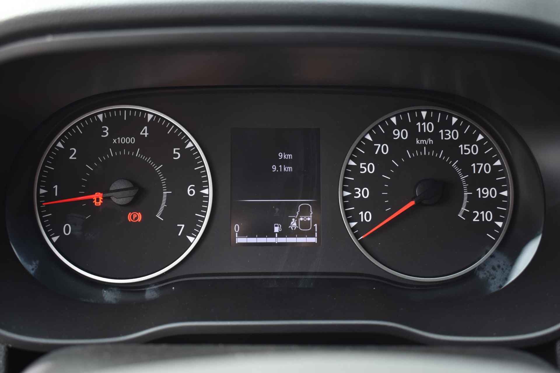 Dacia Duster 1.3 TCe 130pk Expression | Carplay | Airco | Parkeersensoren achter | LMV 16'' - 27/34