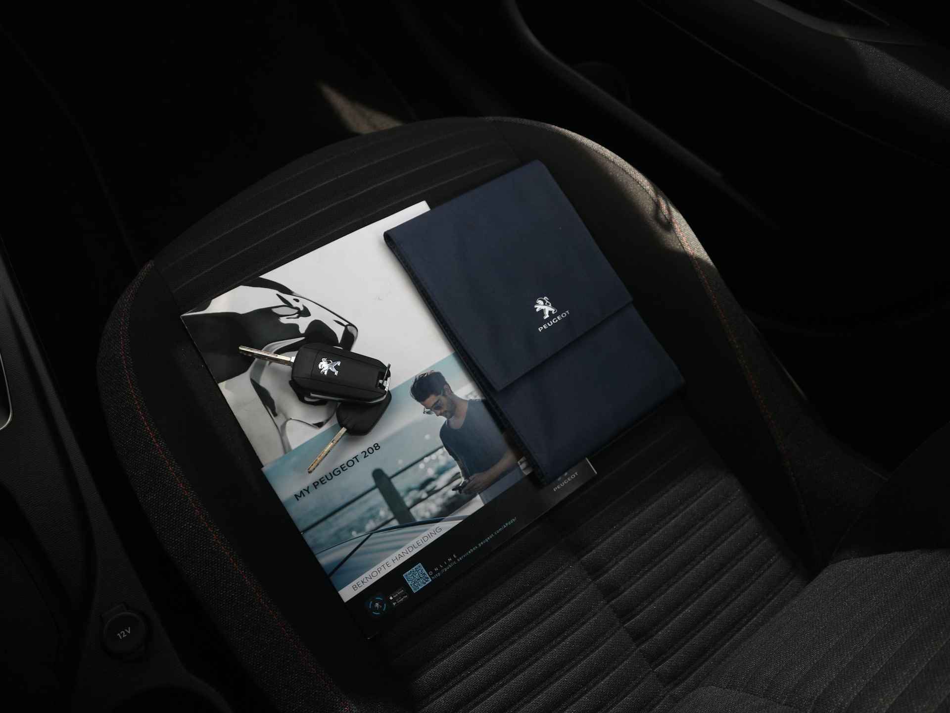 Peugeot 208 1.2 75 PK Active | Navigatie | Cruise control | Airco | Apple CarPlay - 32/39