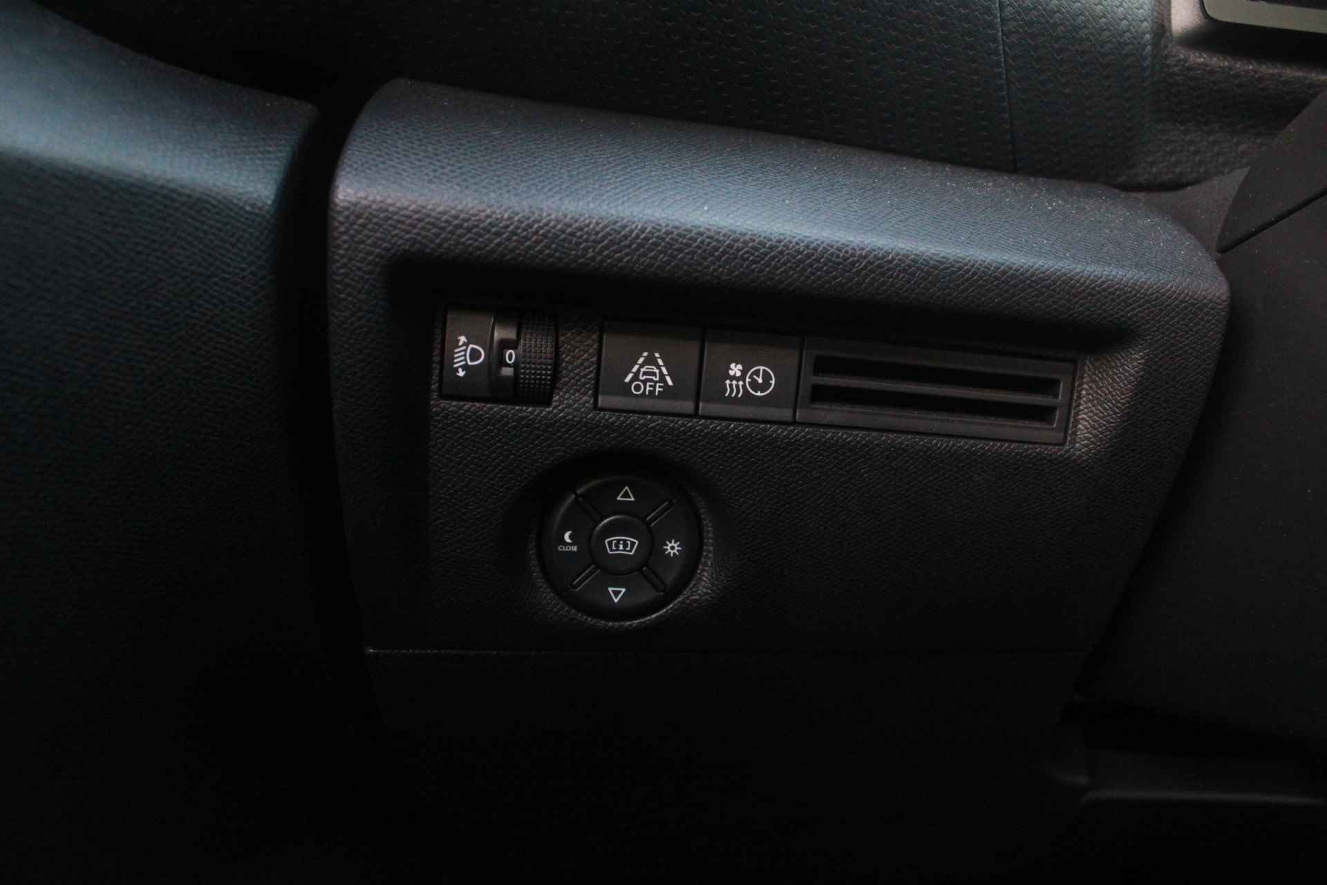 Citroën Ë-C4 Feel Pack 50 kWh | Navigatie, Climate, Camera achter, Carplay, Cruise Control - 34/35