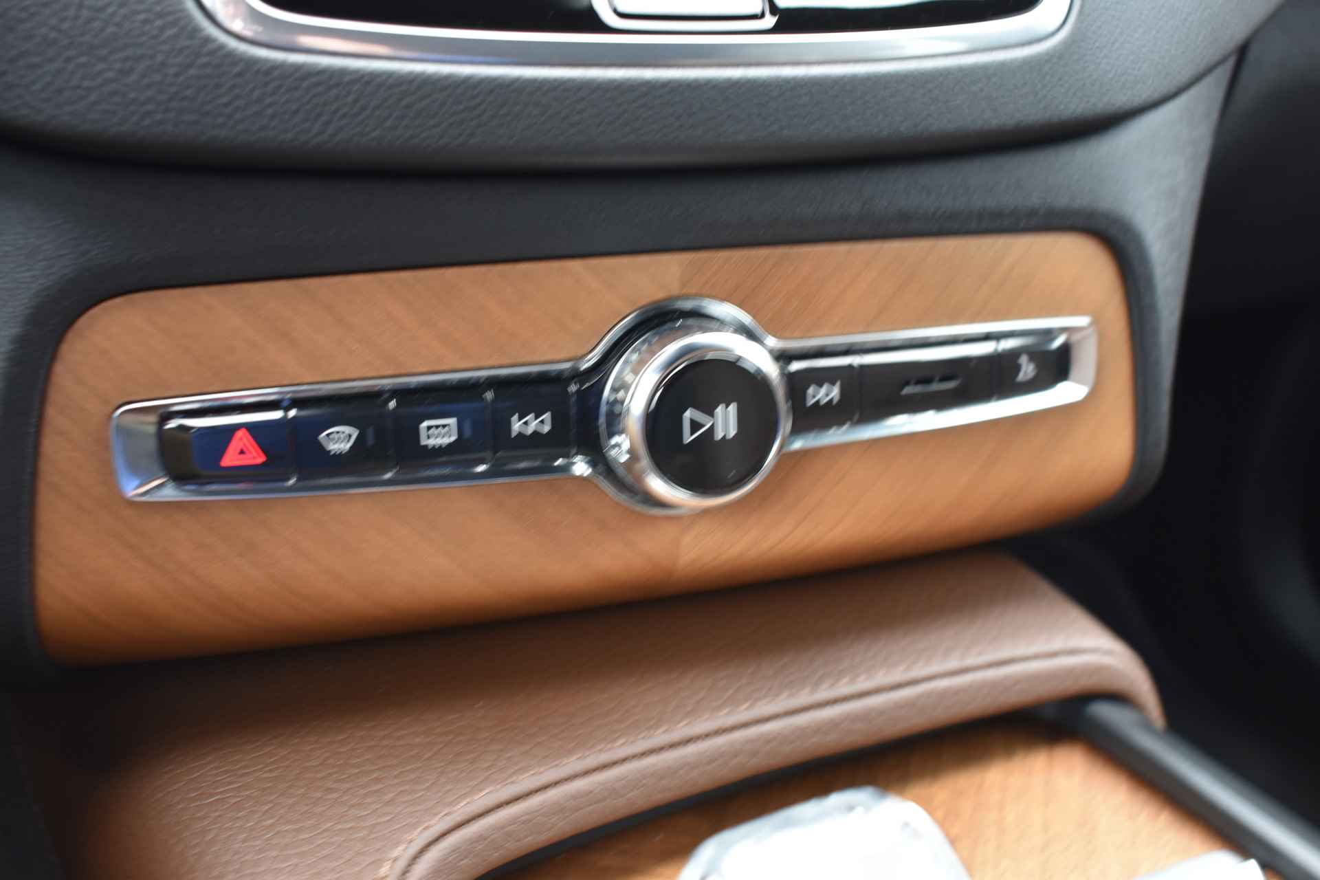 Volvo XC90 Recharge T8 AWD 390PK Automaat Inscription | Trekhaak | H&K | ACC | 360 Camera | 22"LMV | Leder | Stoelverwarming - 44/47