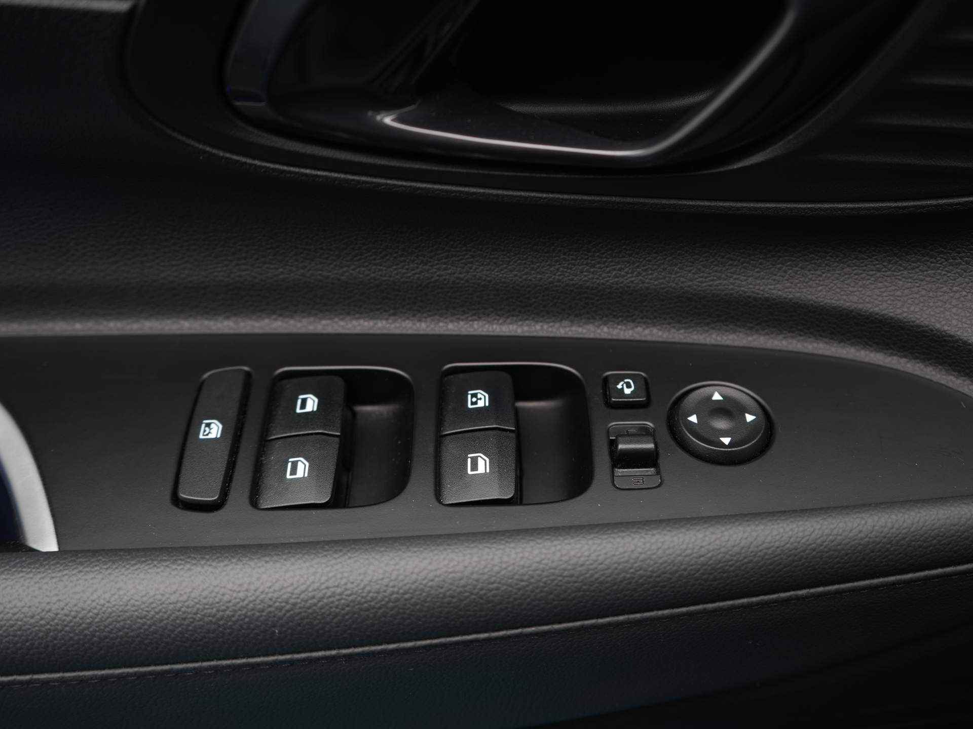 Hyundai i20 1.0 T-GDI Premium | Parkeercamera | Stoelverwarming | BOSE Audio | Navigatie | - 31/44