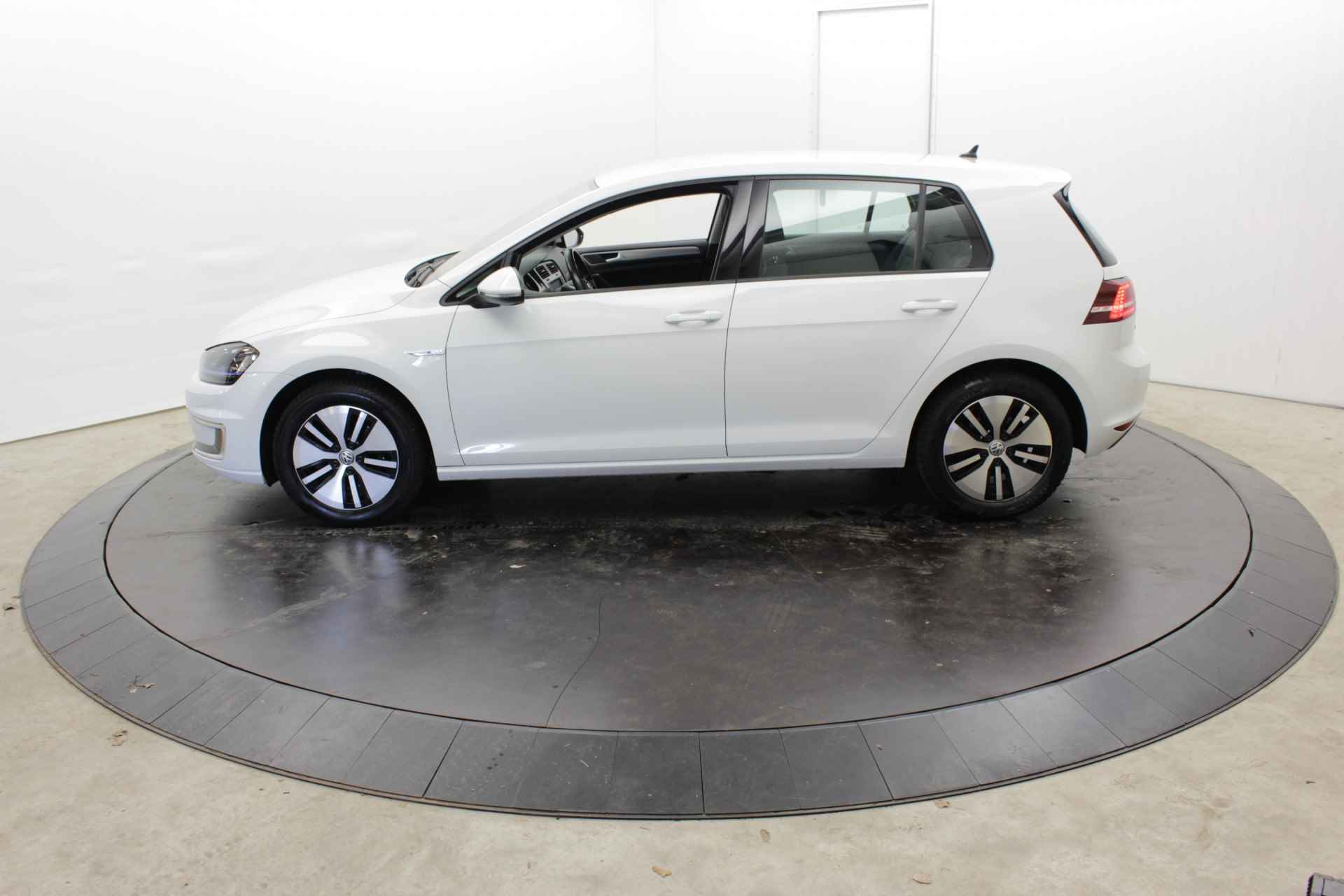 Volkswagen e-Golf Navi Cruise wegenbelastingvrij - 8/34