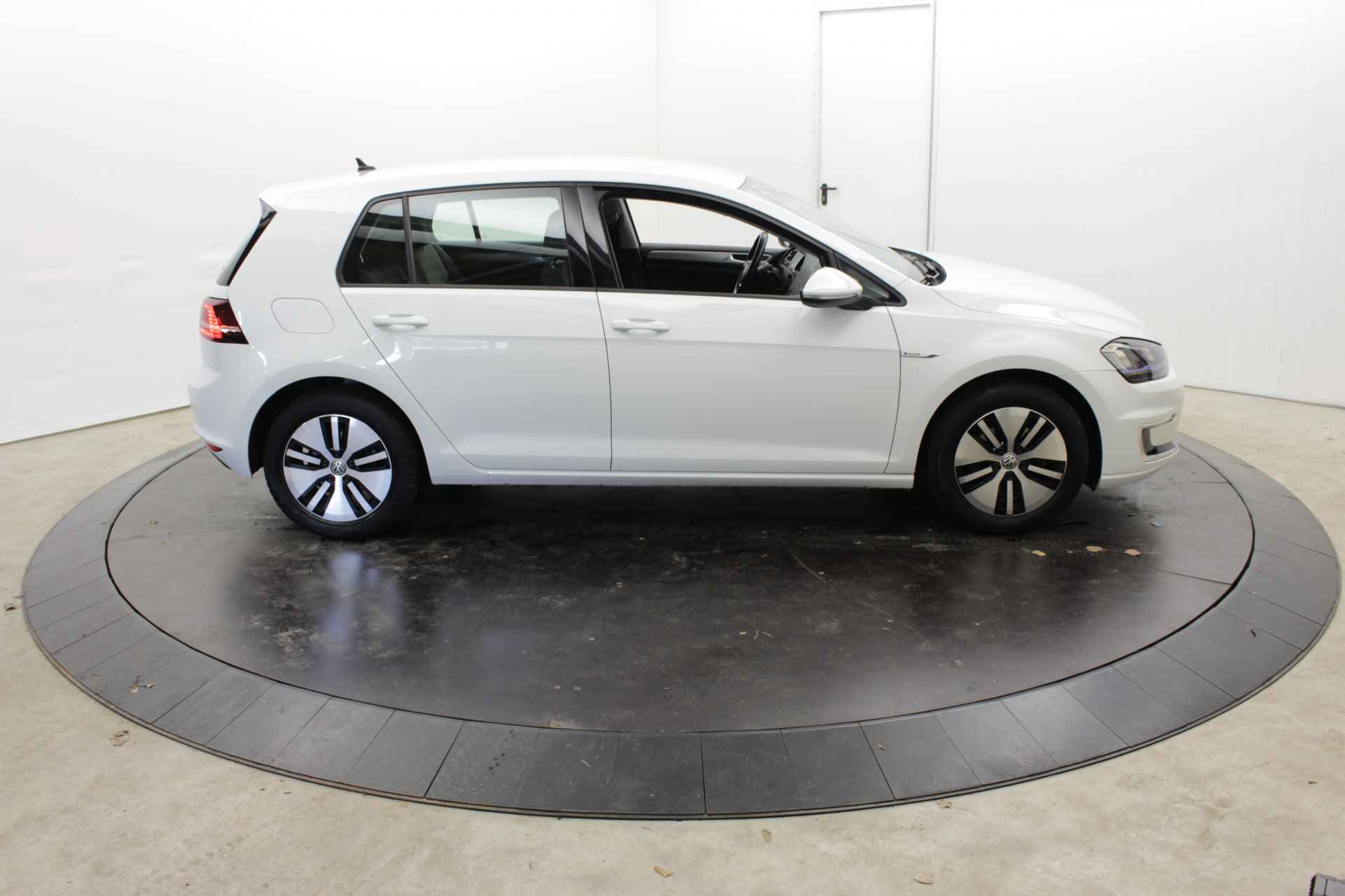 Volkswagen e-Golf Navi Cruise wegenbelastingvrij - 9/34