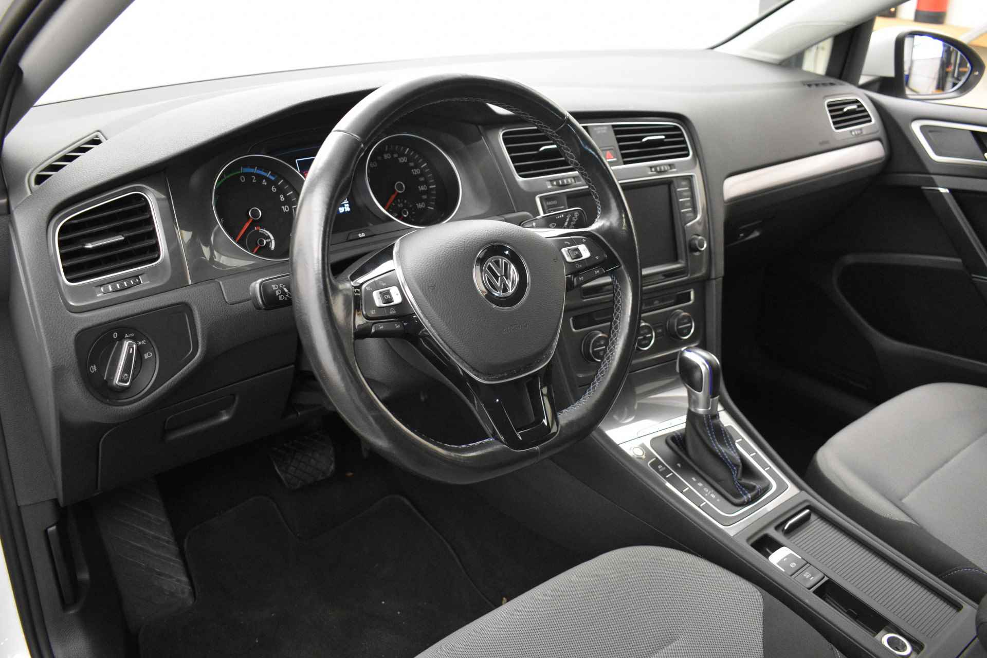 Volkswagen e-Golf Navi Cruise wegenbelastingvrij - 25/34