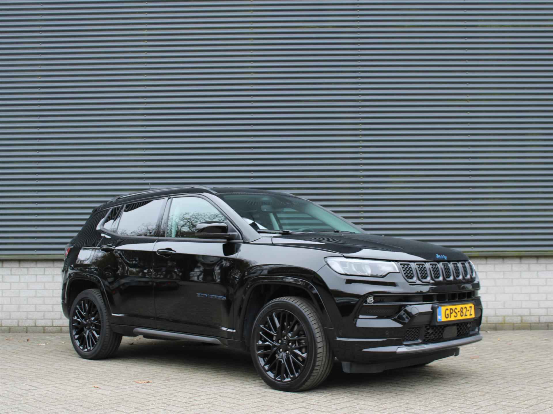 JEEP Compass 1.3T 4XE 240pk EAWD Aut Upland | Cruise Control | Parkeersensoren Voor & Achter | Achteruitrijcamera | Android Auto / Apple Carplay - 3/38