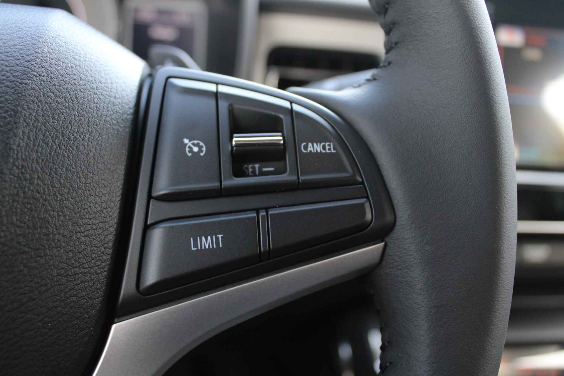 Suzuki Ignis 1.2 Smart Hybrid Style CVT Automaat NIEUW 6 JAAR GARANTIE Achteruitrijcamera, Cruise Control, Climate Control - 31/36