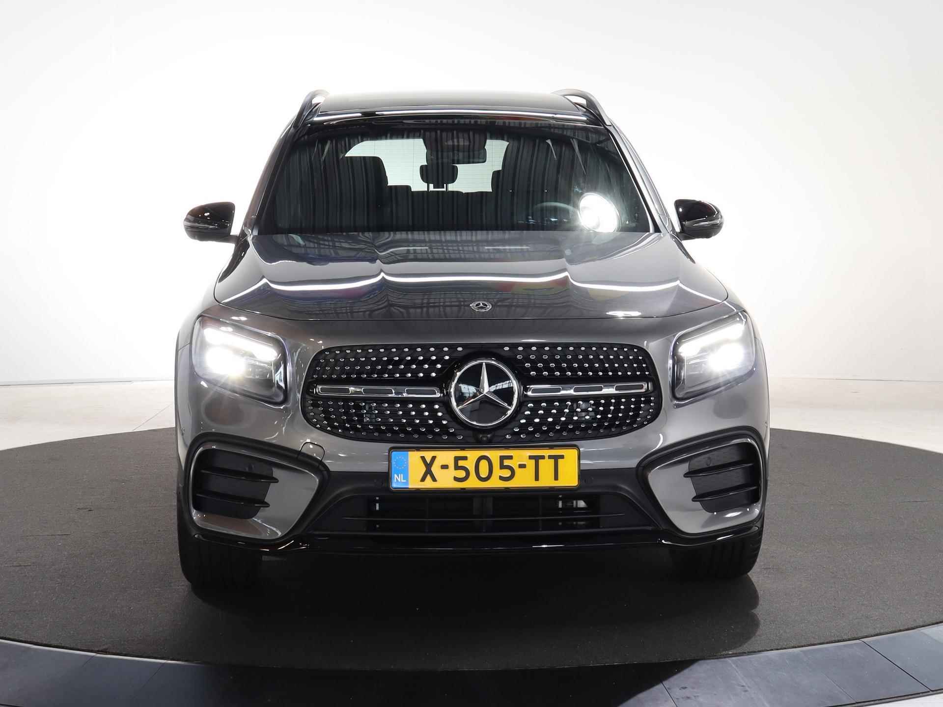 Mercedes-Benz GLB 200 AMG Line | Panorama-dak | Head-up display | Elec verstelbare stoelen met geheugen | 20" AMG velgen - 4/23