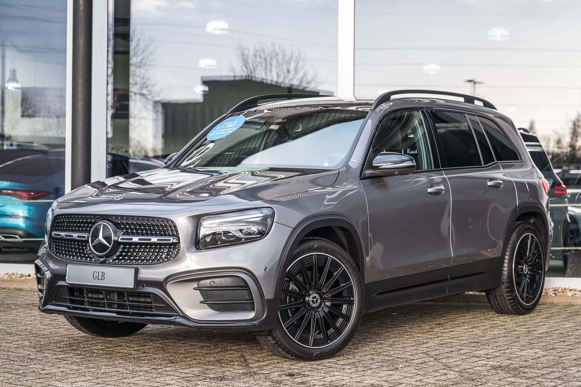 Mercedes-Benz GLB 200 AMG Line | Panorama-dak | Head-up display | Elec verstelbare stoelen met geheugen | 20" AMG velgen - 38/38