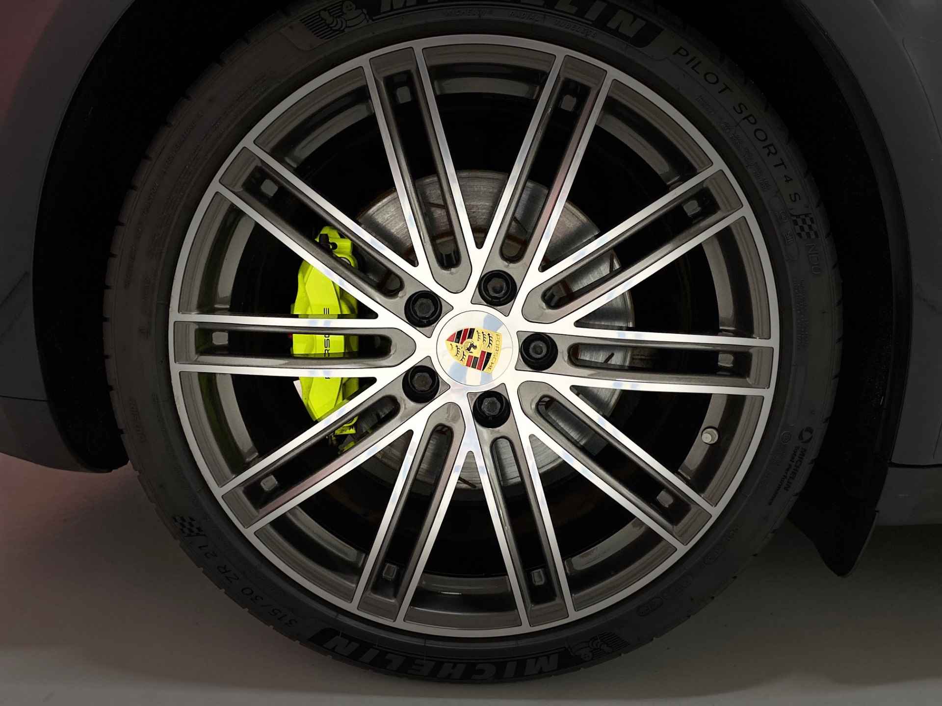 Porsche Panamera Turismo 2.9 4 E-Hybrid Sport Chrono Pano 21 Inch 360 ° Camera Softclose Matrix Luchtvering - 49/50