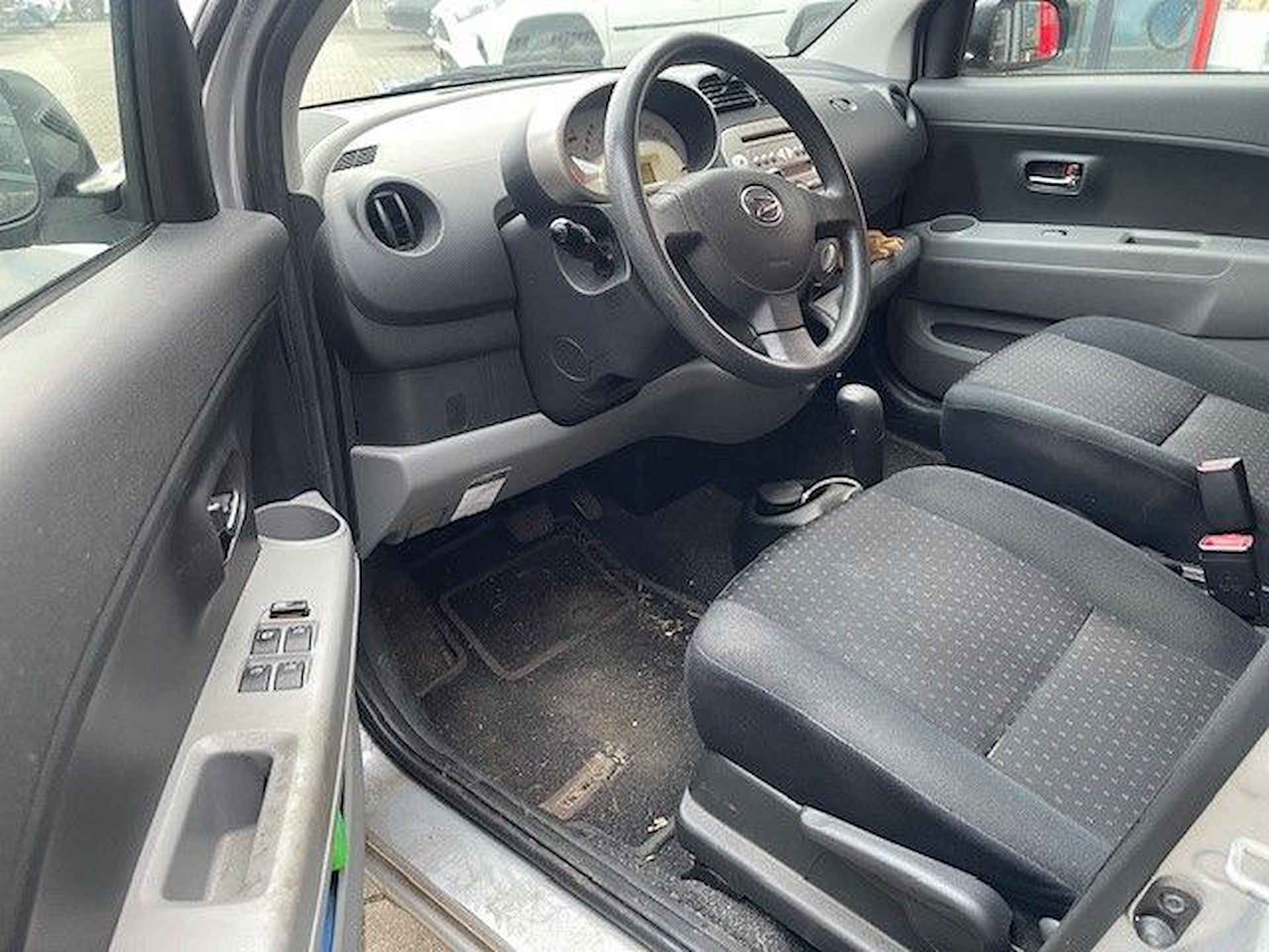 Daihatsu Sirion 2 1.3-16V EXCLUSIVE AUTOMAAT Airco | Hoge instap | Afn. trekhaak! - 13/14