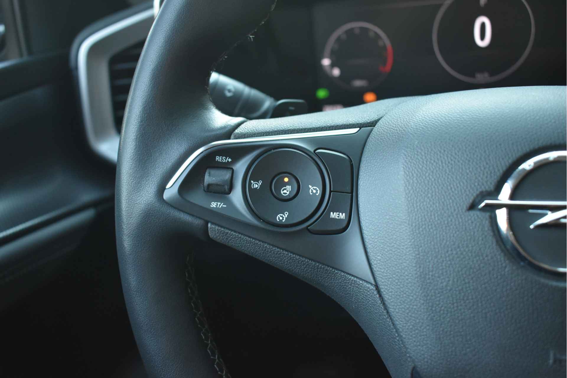 Opel Mokka 1.2 Turbo Elegance 130pk 8-traps Automaat | Navigatie Pro | Climate Control | Full-LED | Achteruitrijcamera | Stuurverwarming | - 17/40