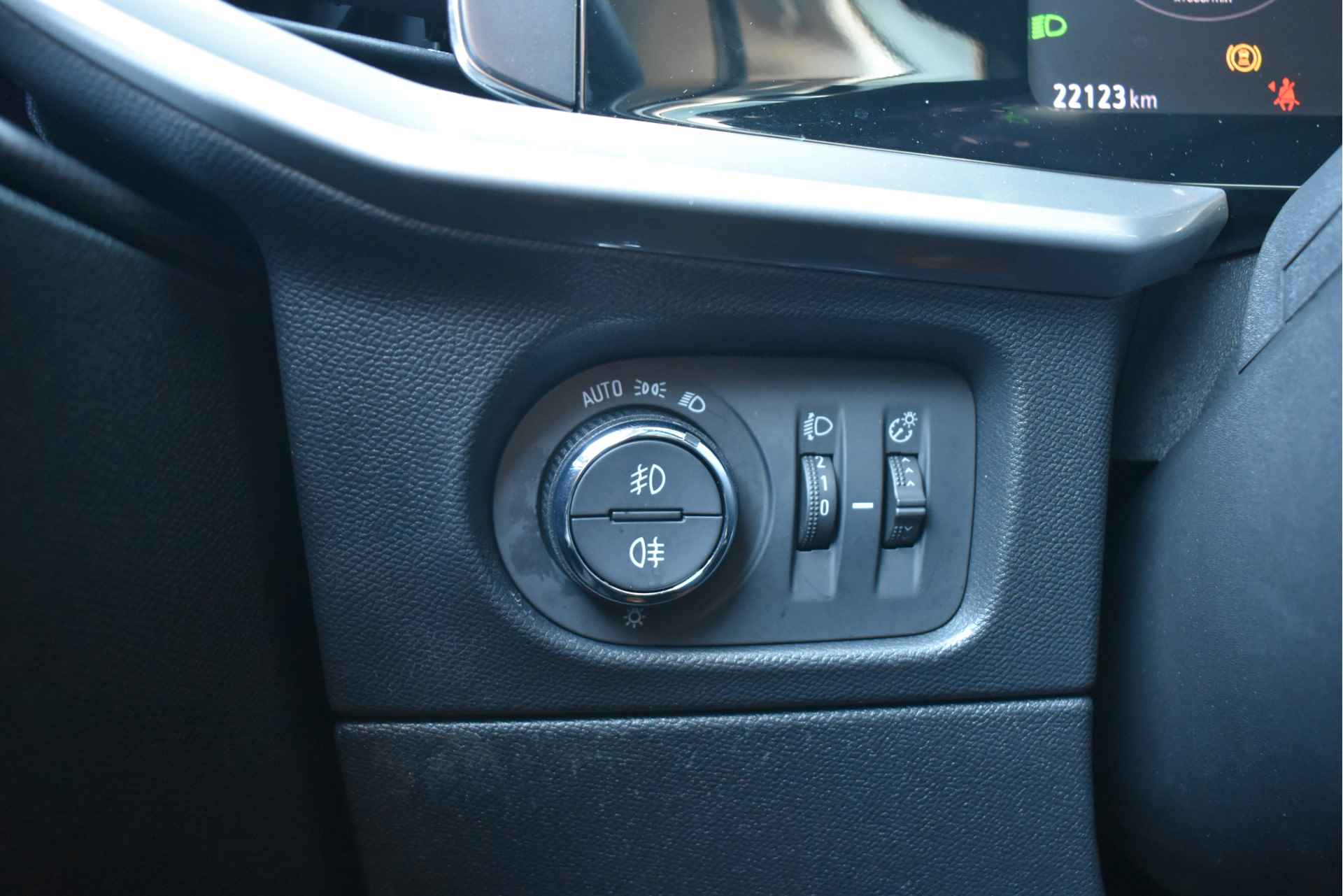 Opel Mokka 1.2 Turbo Elegance 130pk 8-traps Automaat | Navigatie Pro | Climate Control | Full-LED | Achteruitrijcamera | Stuurverwarming | - 19/40