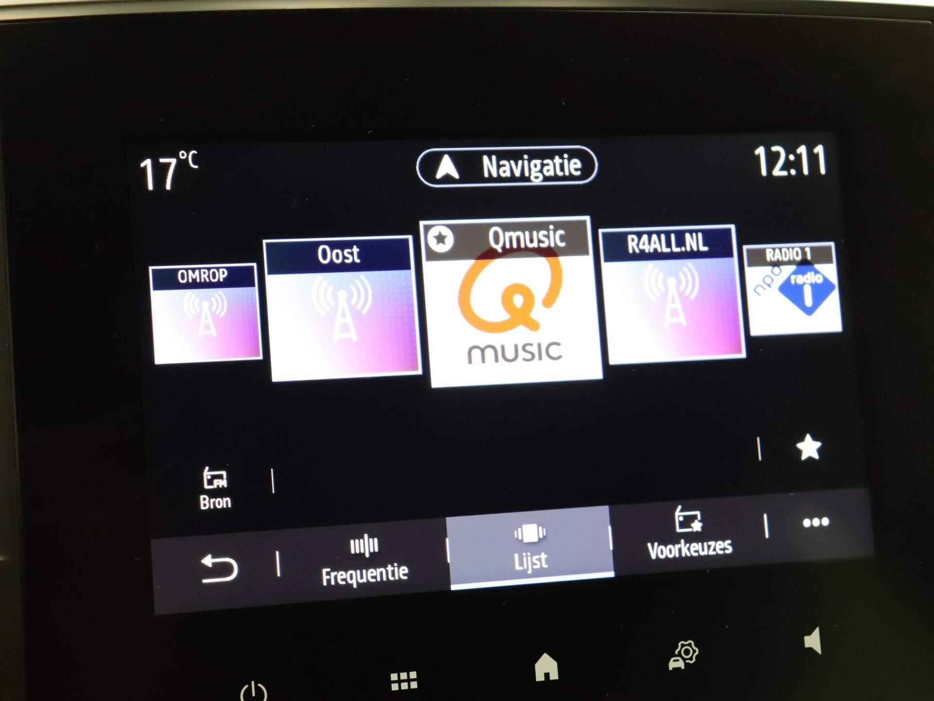 Renault Mégane Estate TCe 140pk Intens | Parkeersensoren | Apple/Android Carplay | Navigatie | - 27/40