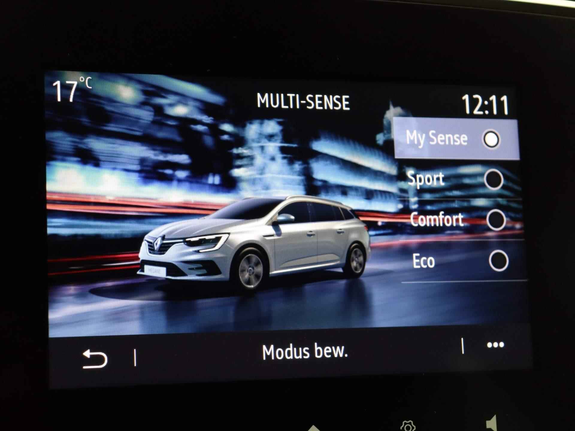 Renault Mégane Estate TCe 140pk Intens | Parkeersensoren | Apple/Android Carplay | Navigatie | - 29/40