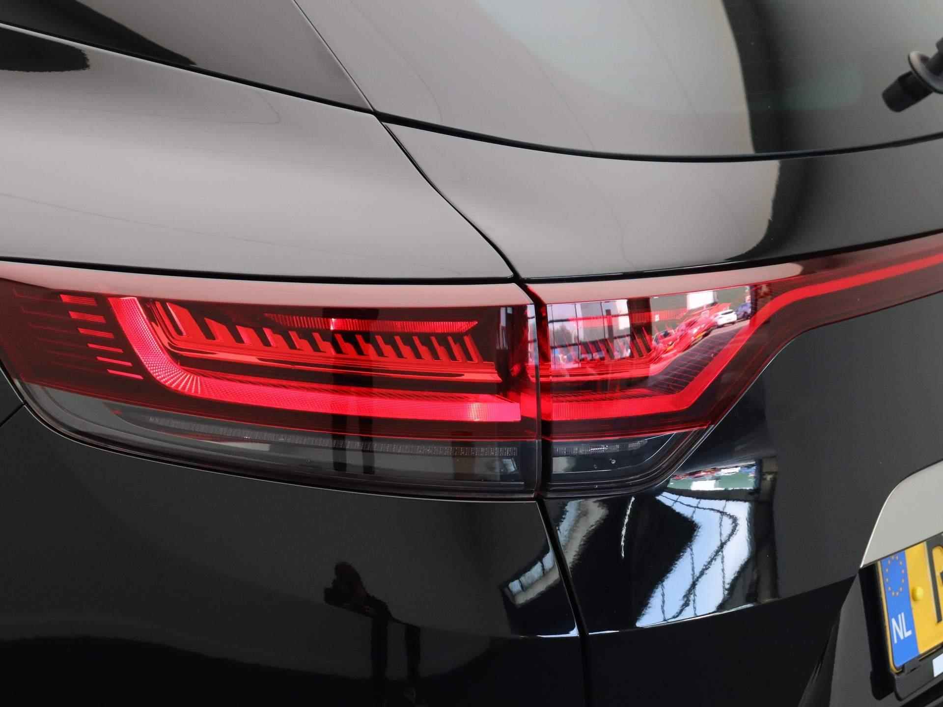 Renault Mégane Estate TCe 140pk Intens | Parkeersensoren | Apple/Android Carplay | Navigatie | - 33/40