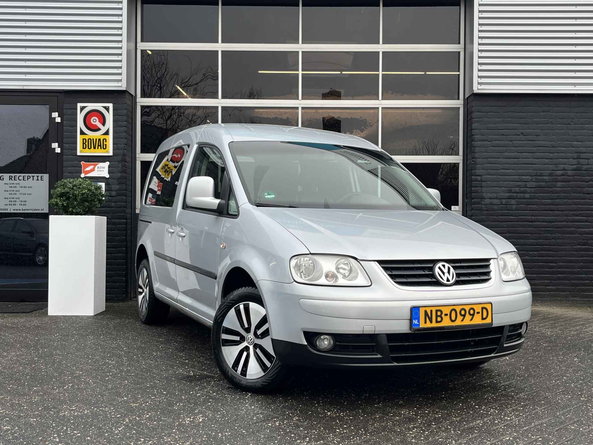 Volkswagen Caddy 1.6 Optive Comfort 5p. Airco, Bluetooth, Camera, Trekhaak, Leder - 6/20